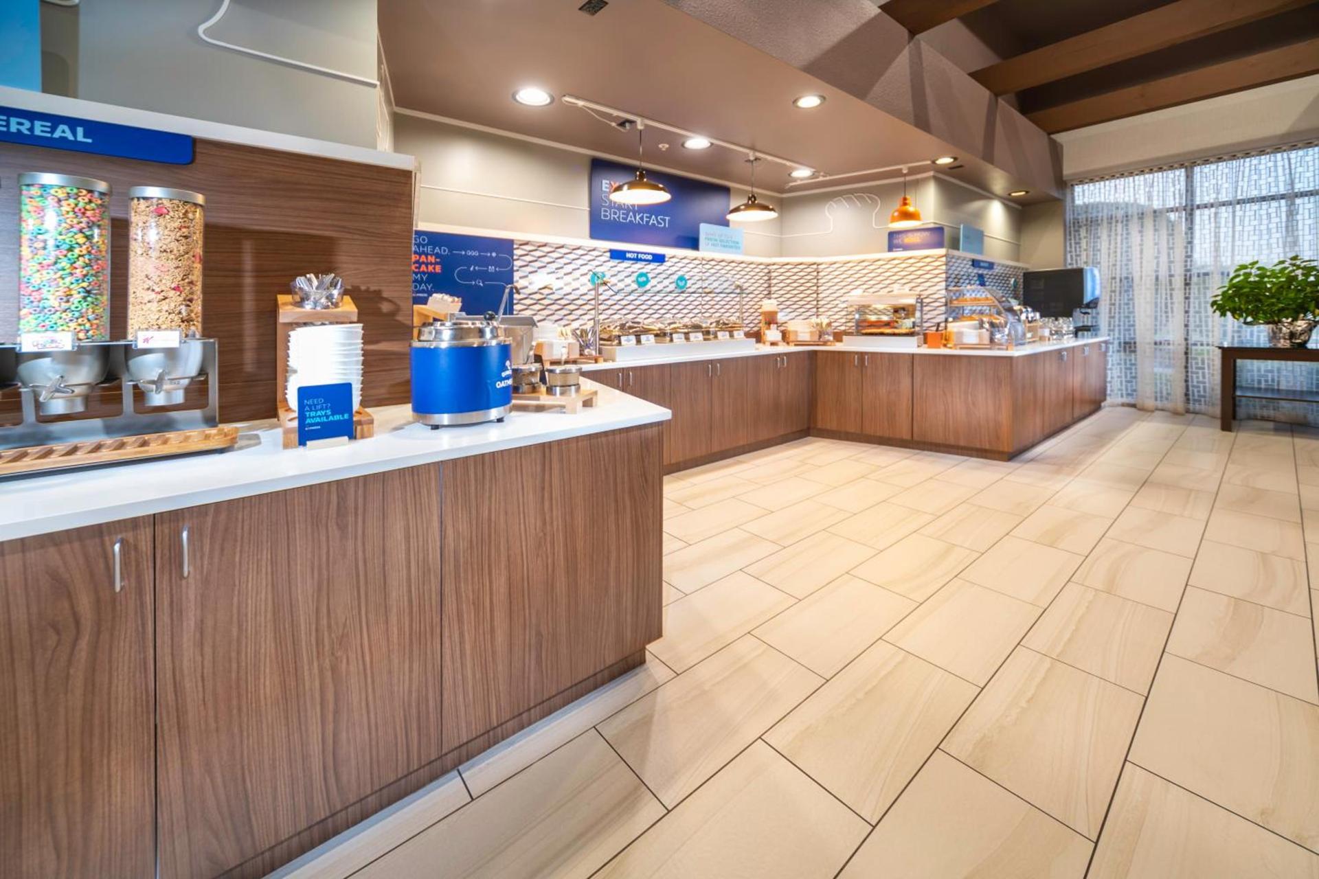 Holiday Inn Express Hotel & Suites Pasco-TriCities by IHG photo 13