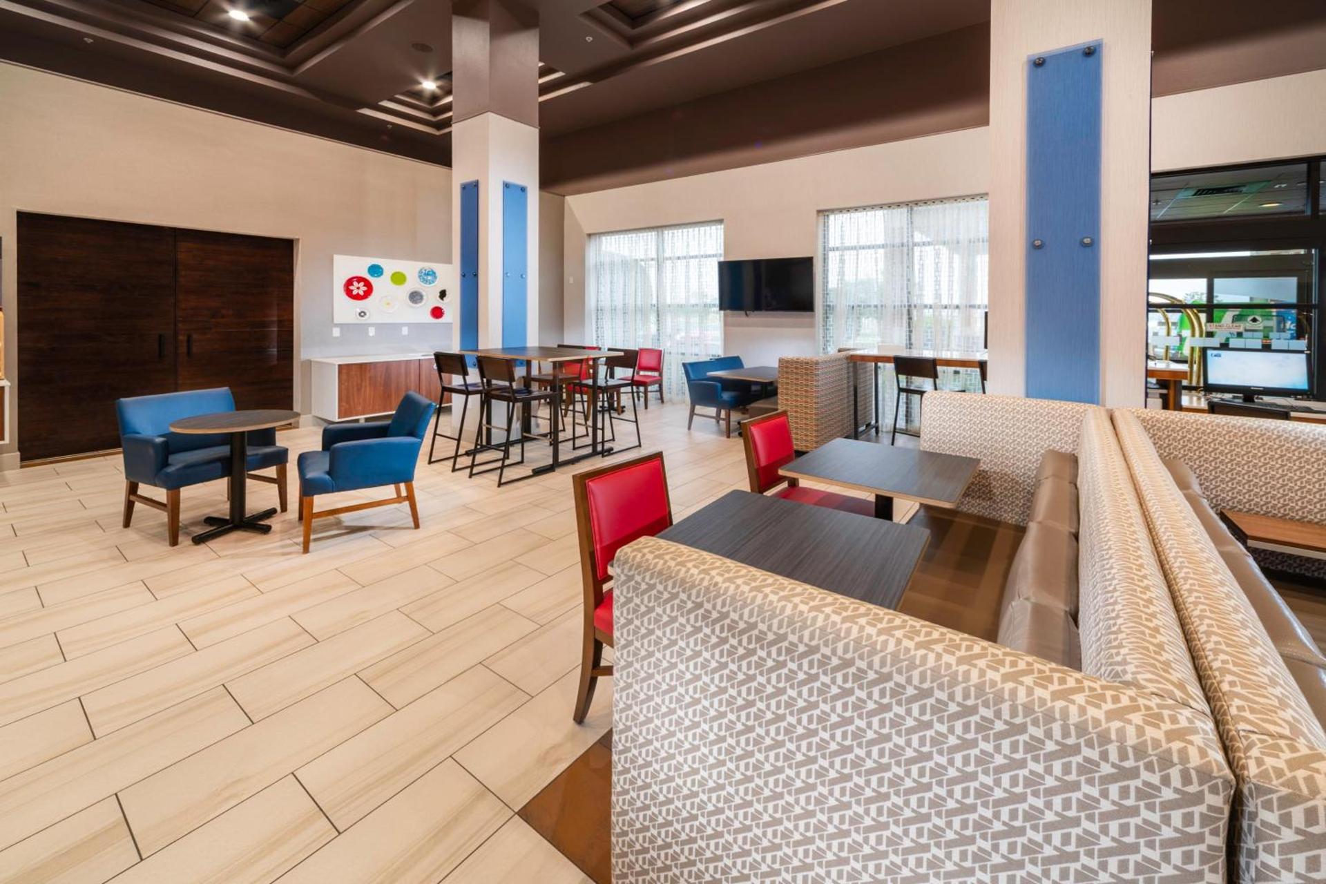 Holiday Inn Express Hotel & Suites Pasco-TriCities by IHG photo 21