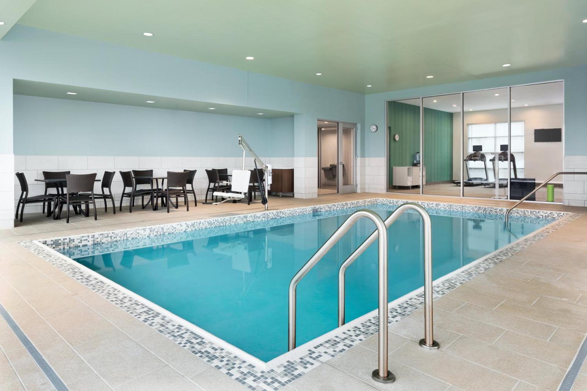 Holiday Inn Express & Suites Duluth North - Miller Hill by IHG photo 33