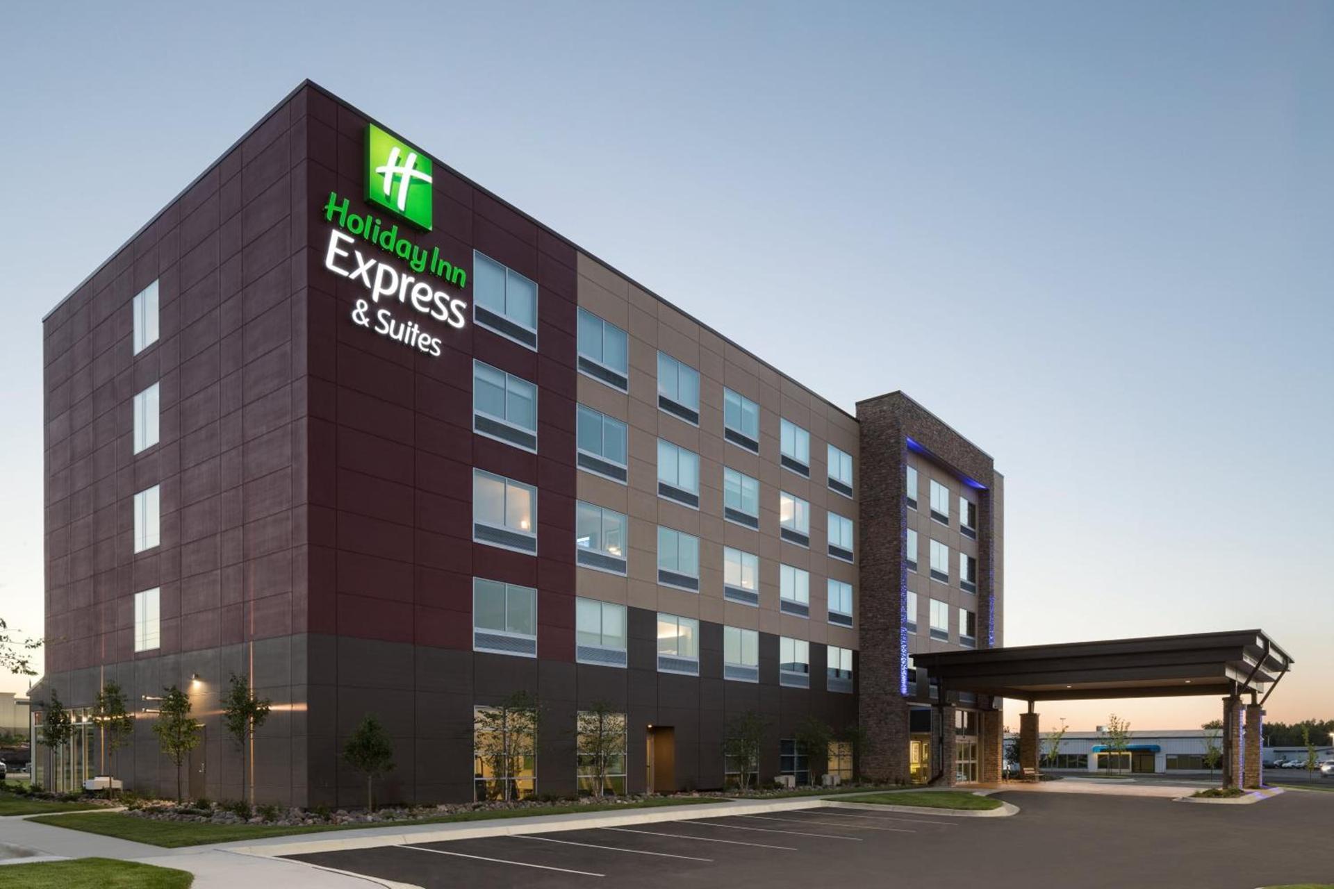 Holiday Inn Express & Suites Duluth North - Miller Hill by IHG photo 13