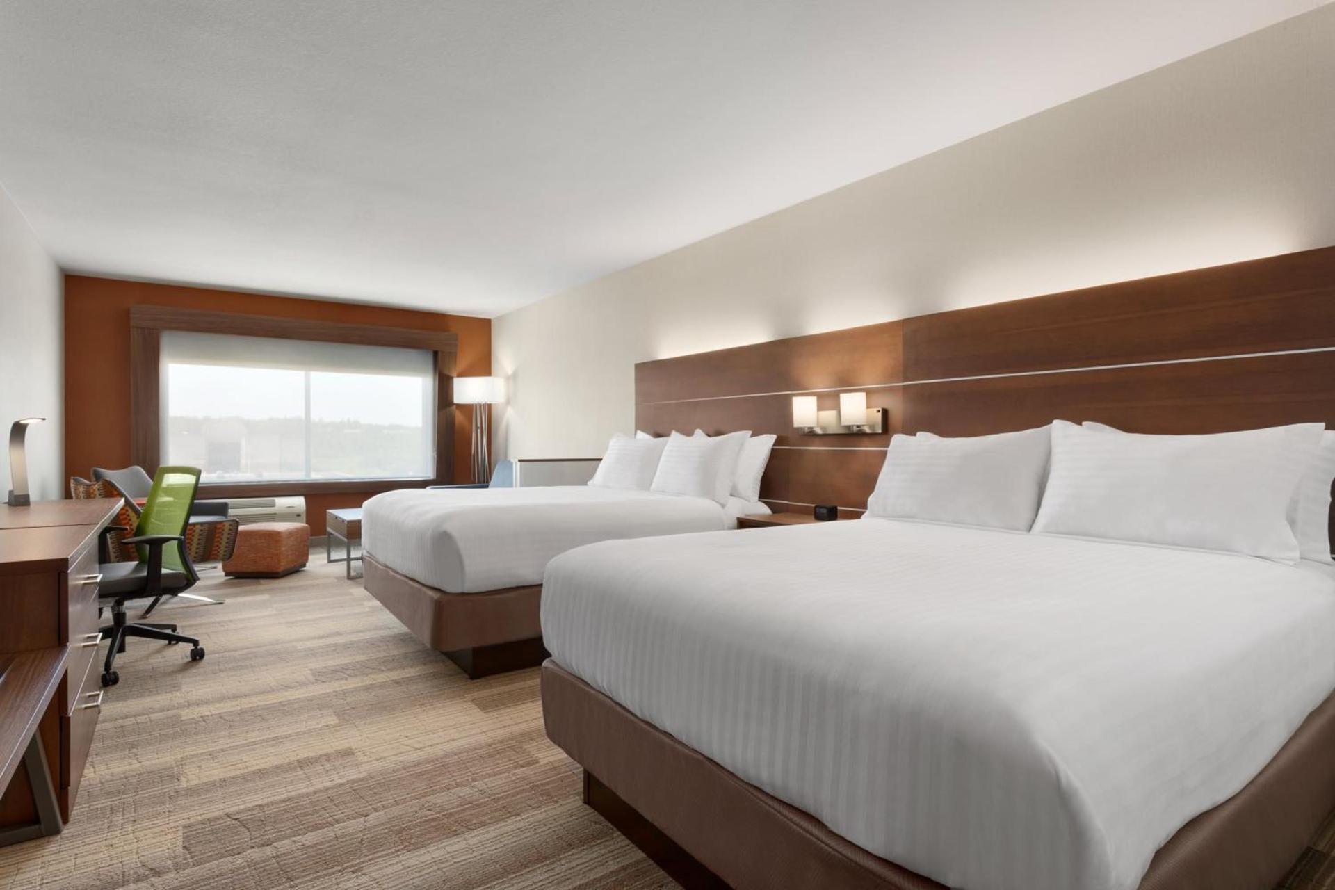 Holiday Inn Express & Suites Duluth North - Miller Hill by IHG photo 3