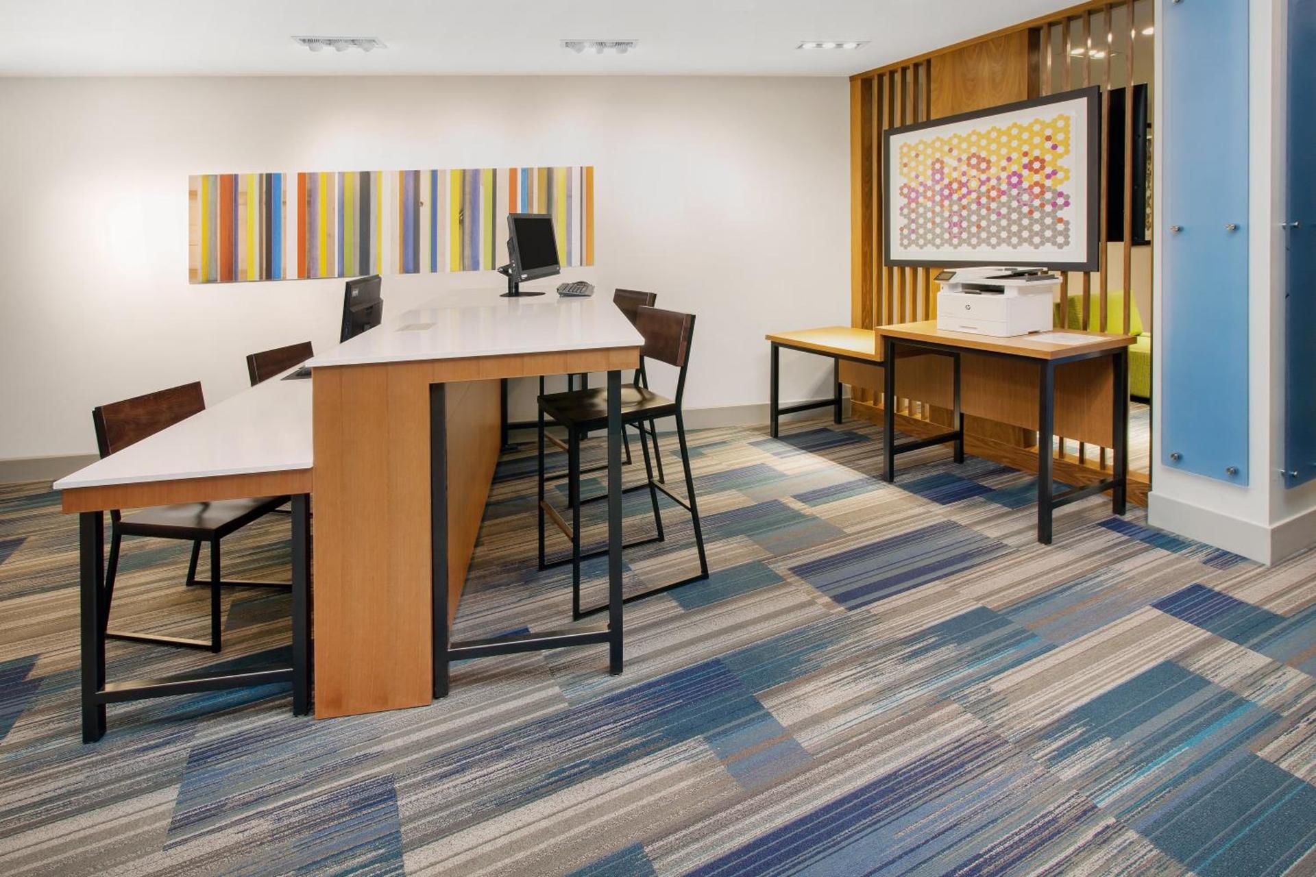 Holiday Inn Express & Suites - Sterling Heights-Detroit Area by IHG photo 26