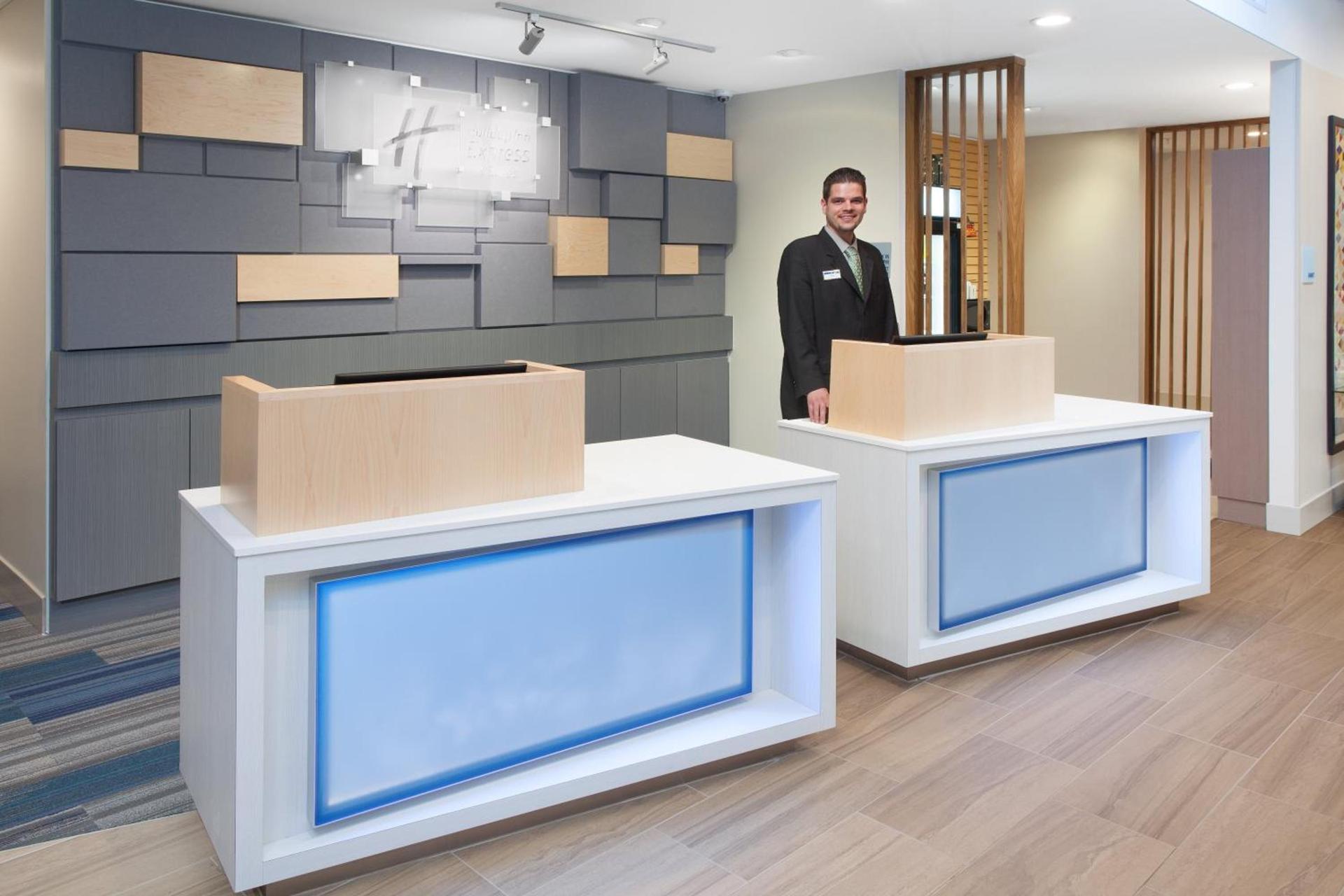 Holiday Inn Express & Suites - Sterling Heights-Detroit Area by IHG photo 23