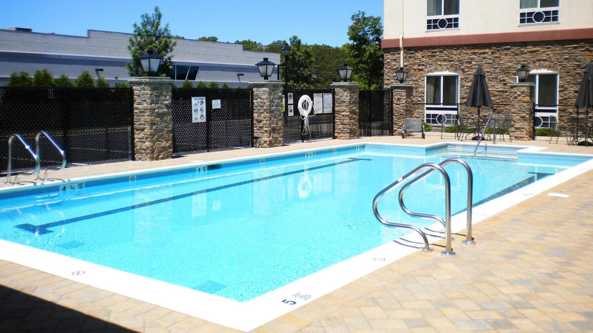Holiday Inn Express & Suites Riverhead - Long Island by IHG photo 18