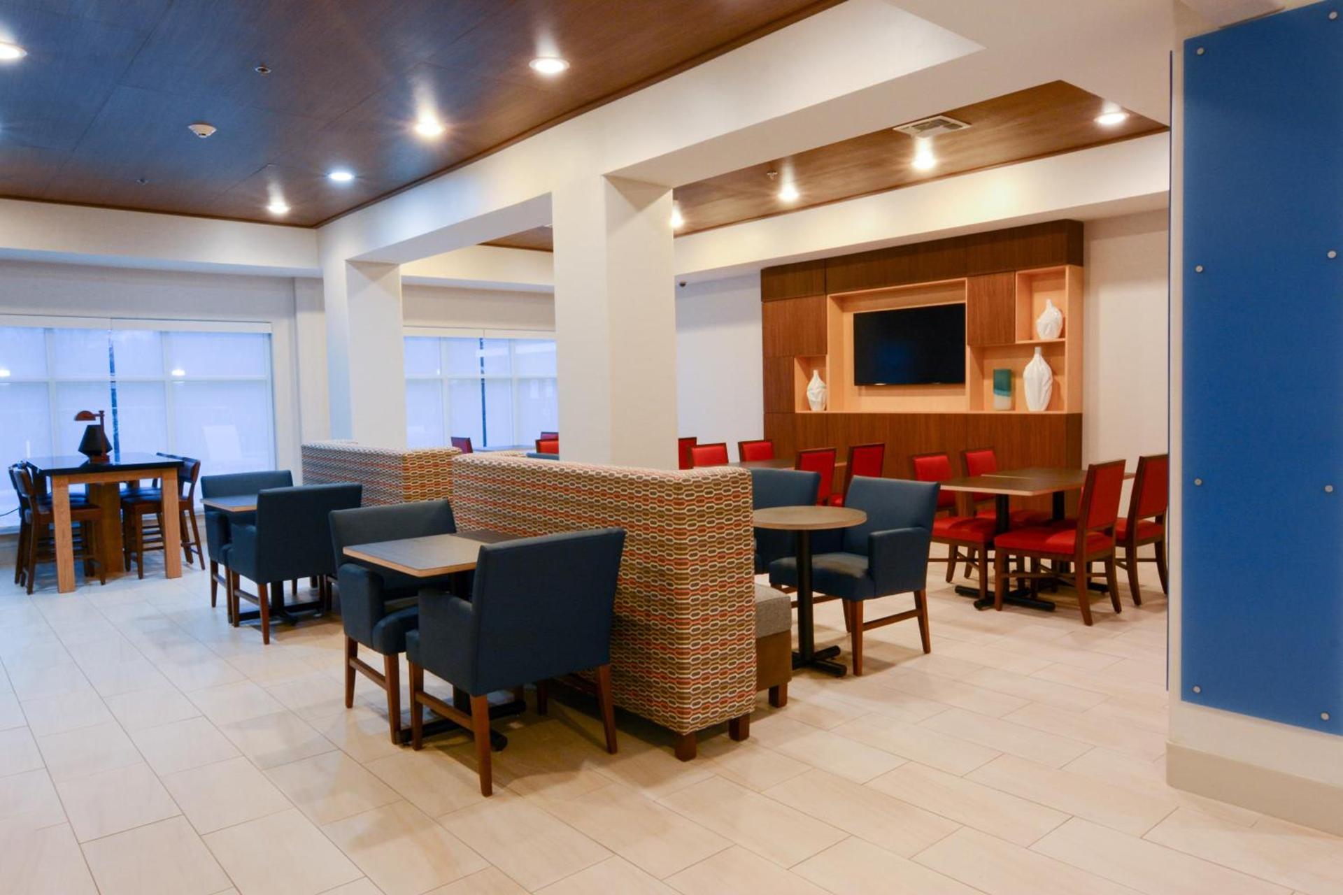 Holiday Inn Express Rolla by IHG photo 6