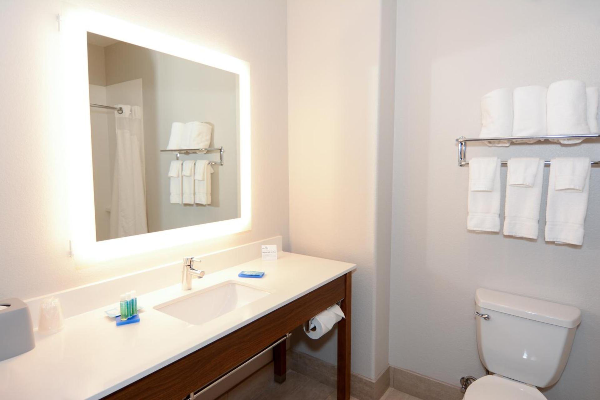Holiday Inn Express Rolla by IHG photo 15
