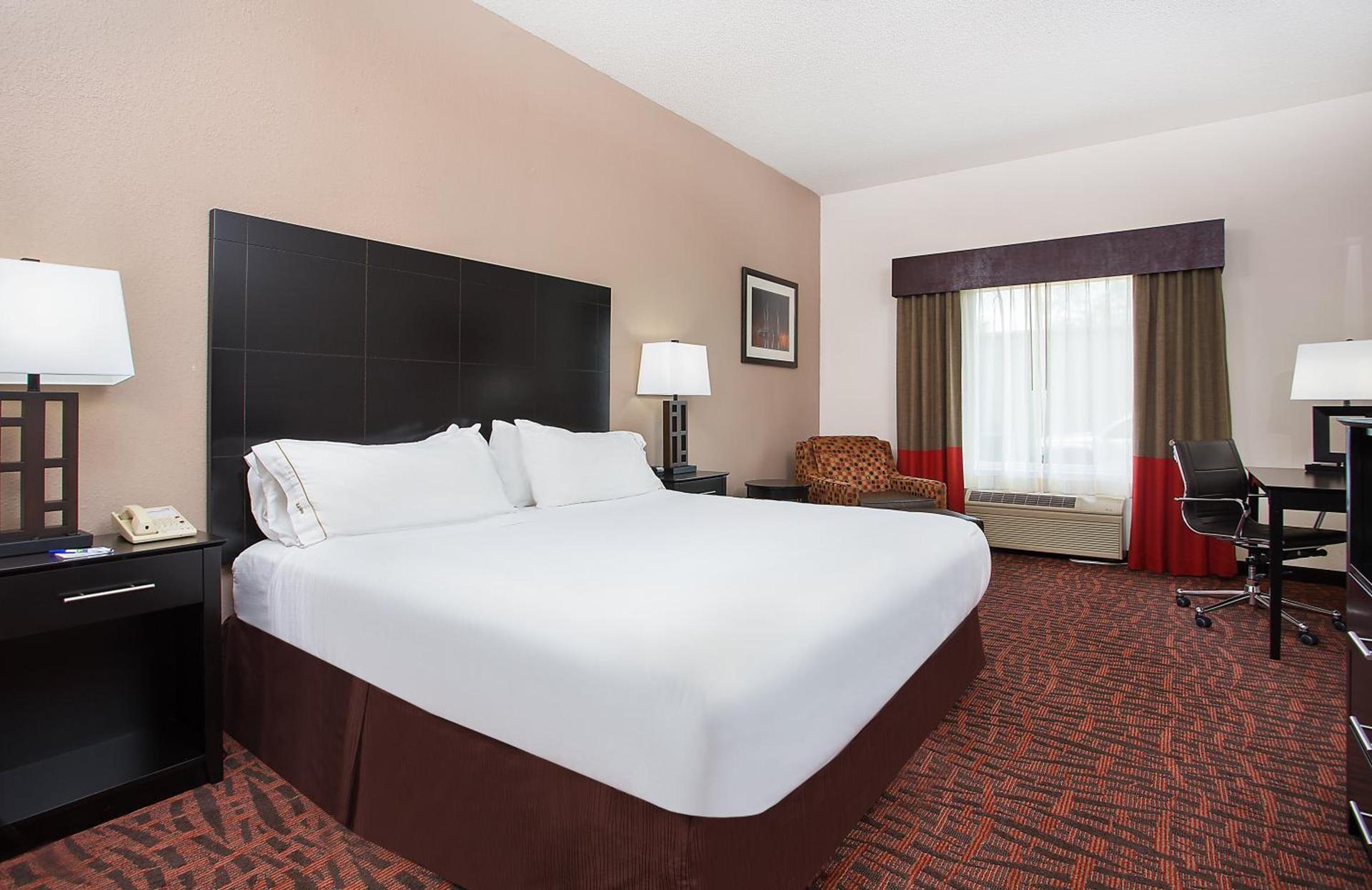 Holiday Inn Express & Suites Murphy by IHG photo 23