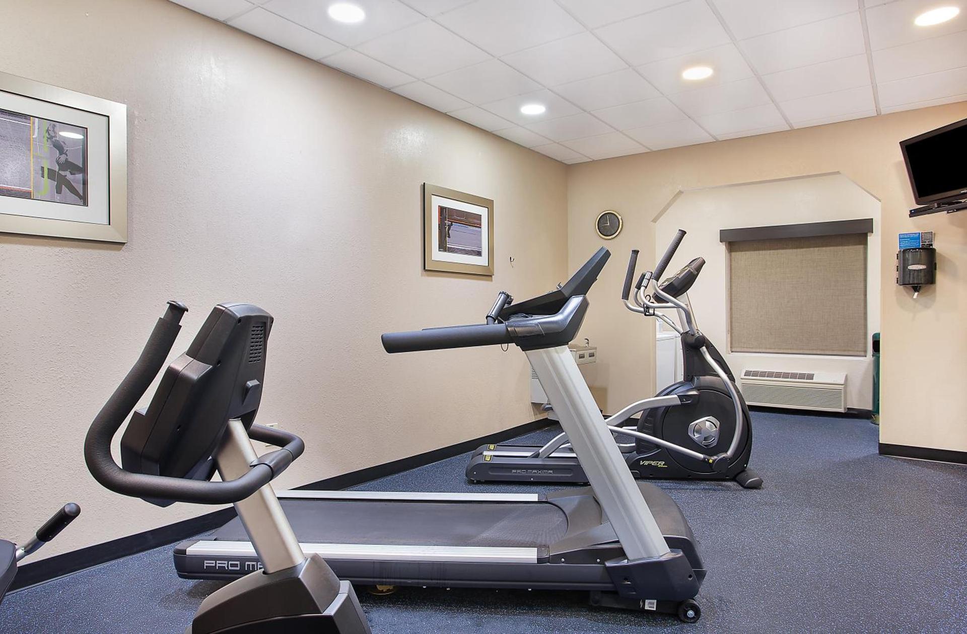 Holiday Inn Express & Suites Murphy by IHG photo 2