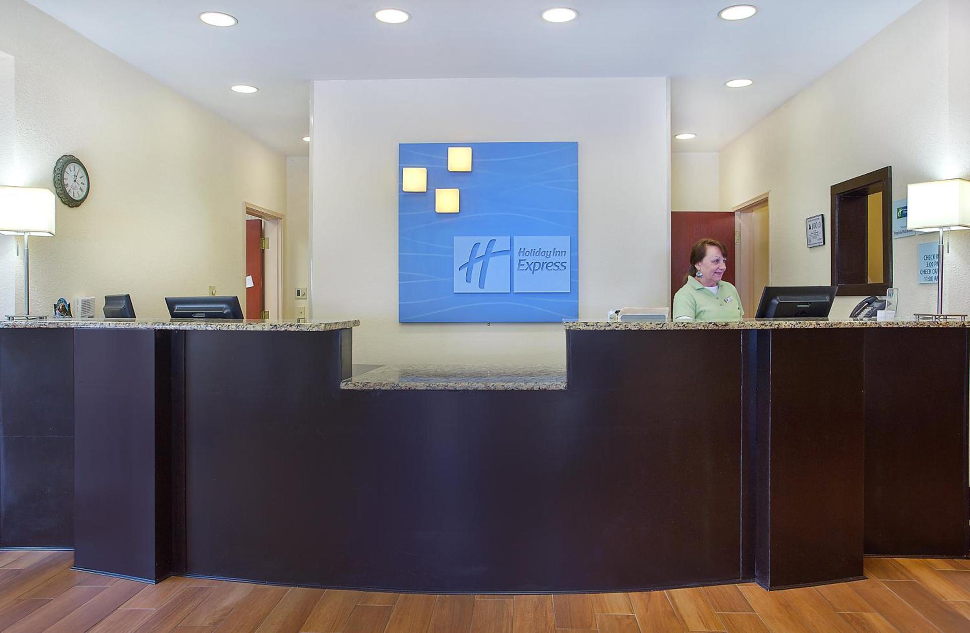 Holiday Inn Express & Suites Murphy by IHG photo 14