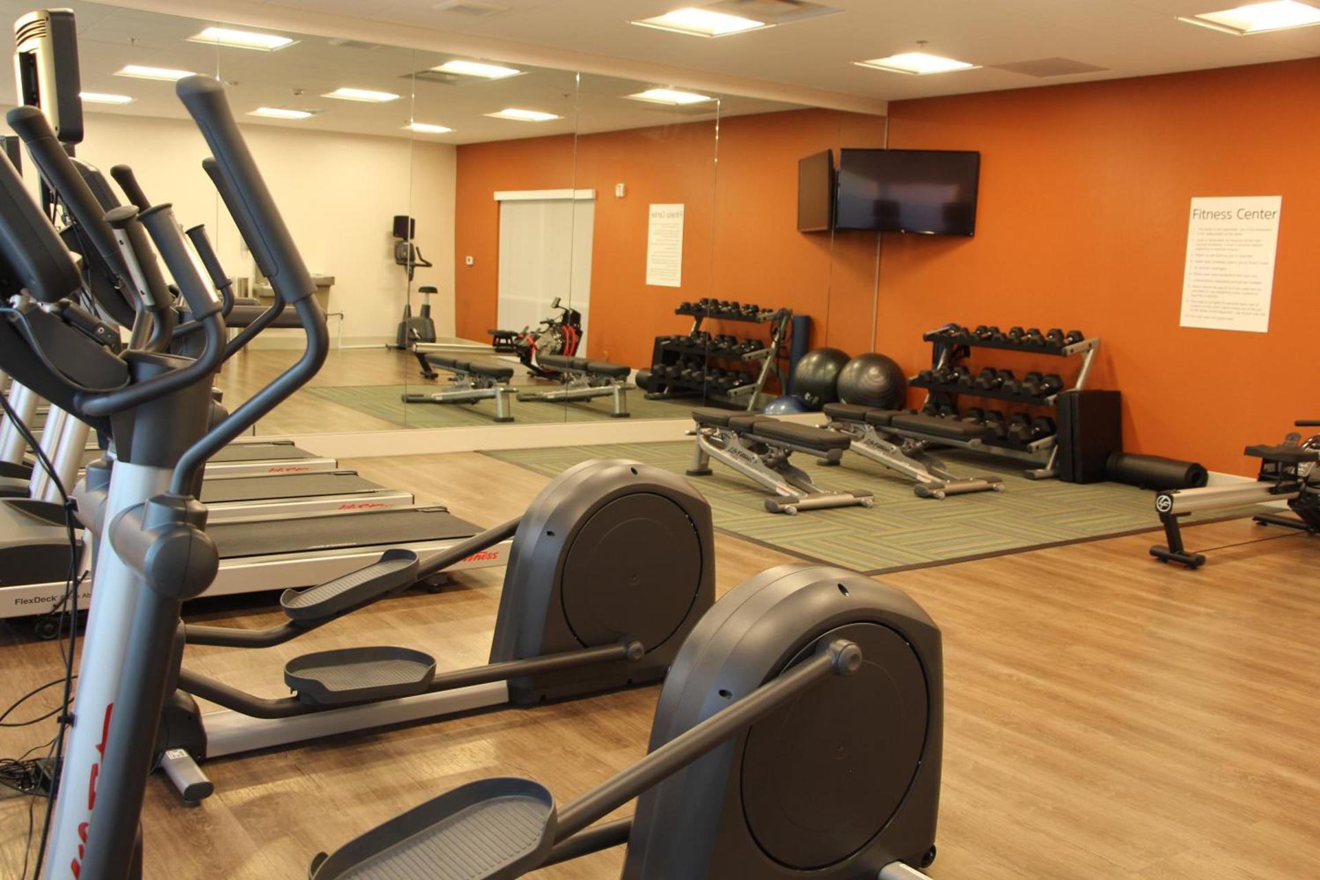 Holiday Inn Express & Suites - Phoenix - Airport North by IHG photo 61