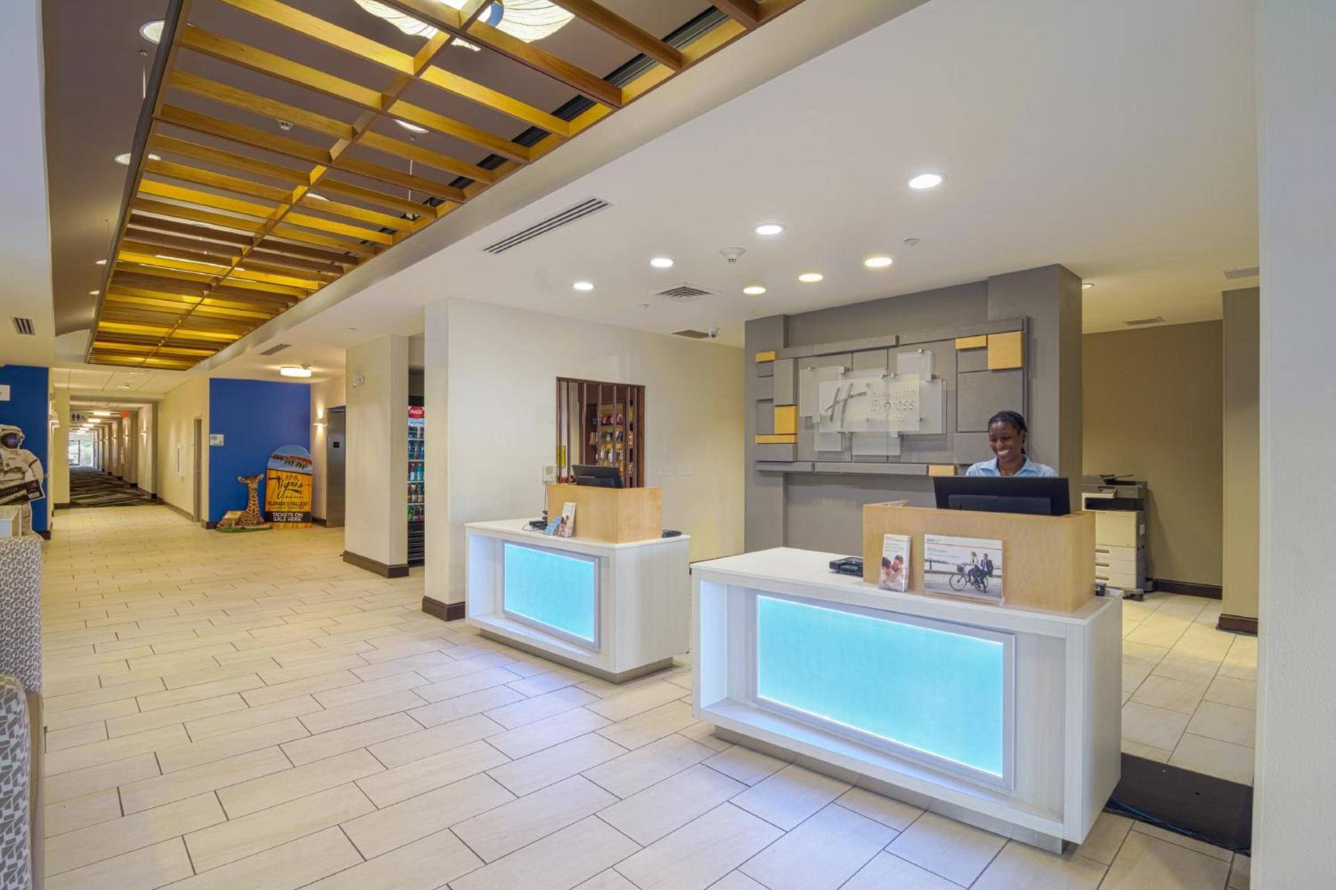 Holiday Inn Express Hotel & Suites Tampa-USF-Busch Gardens by IHG photo 18