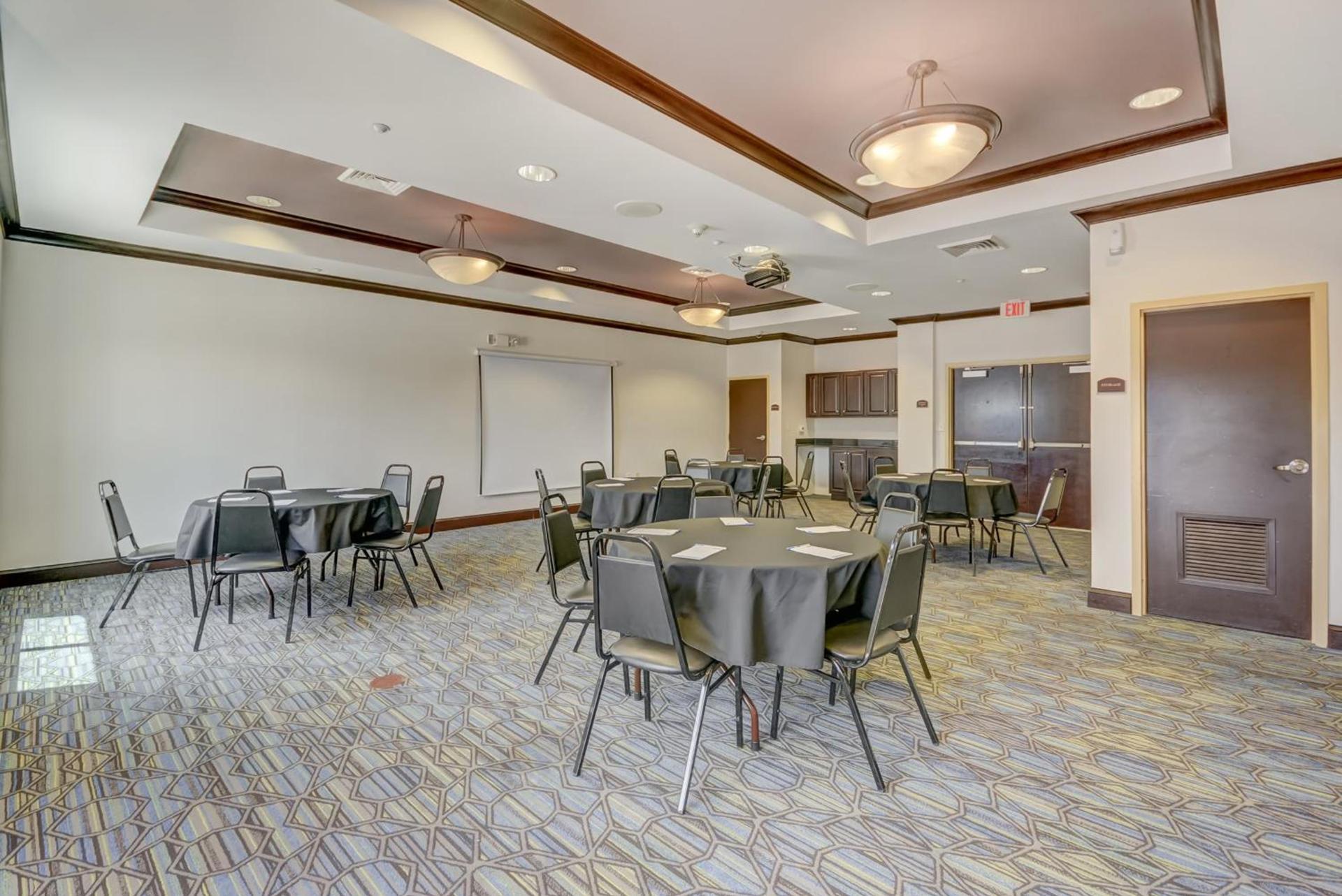 Holiday Inn Express Hotel & Suites Tampa-USF-Busch Gardens by IHG photo 53