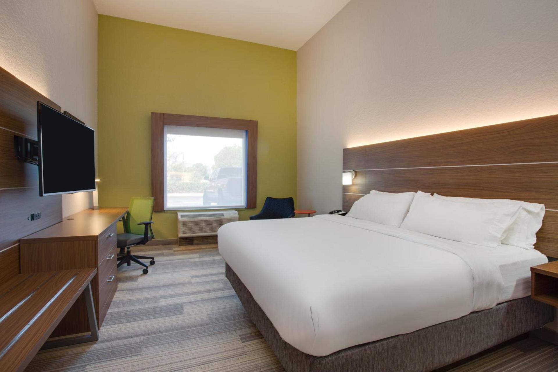 Holiday Inn Express Hotel & Suites Tampa-Fairgrounds-Casino by IHG photo 49