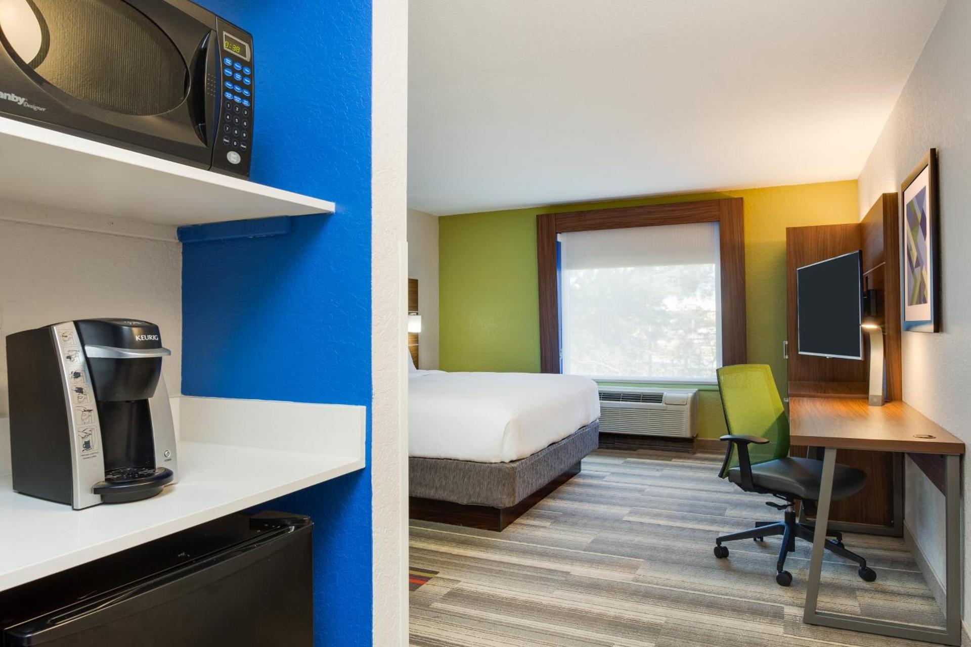 Holiday Inn Express Hotel & Suites Tampa-Fairgrounds-Casino by IHG photo 57