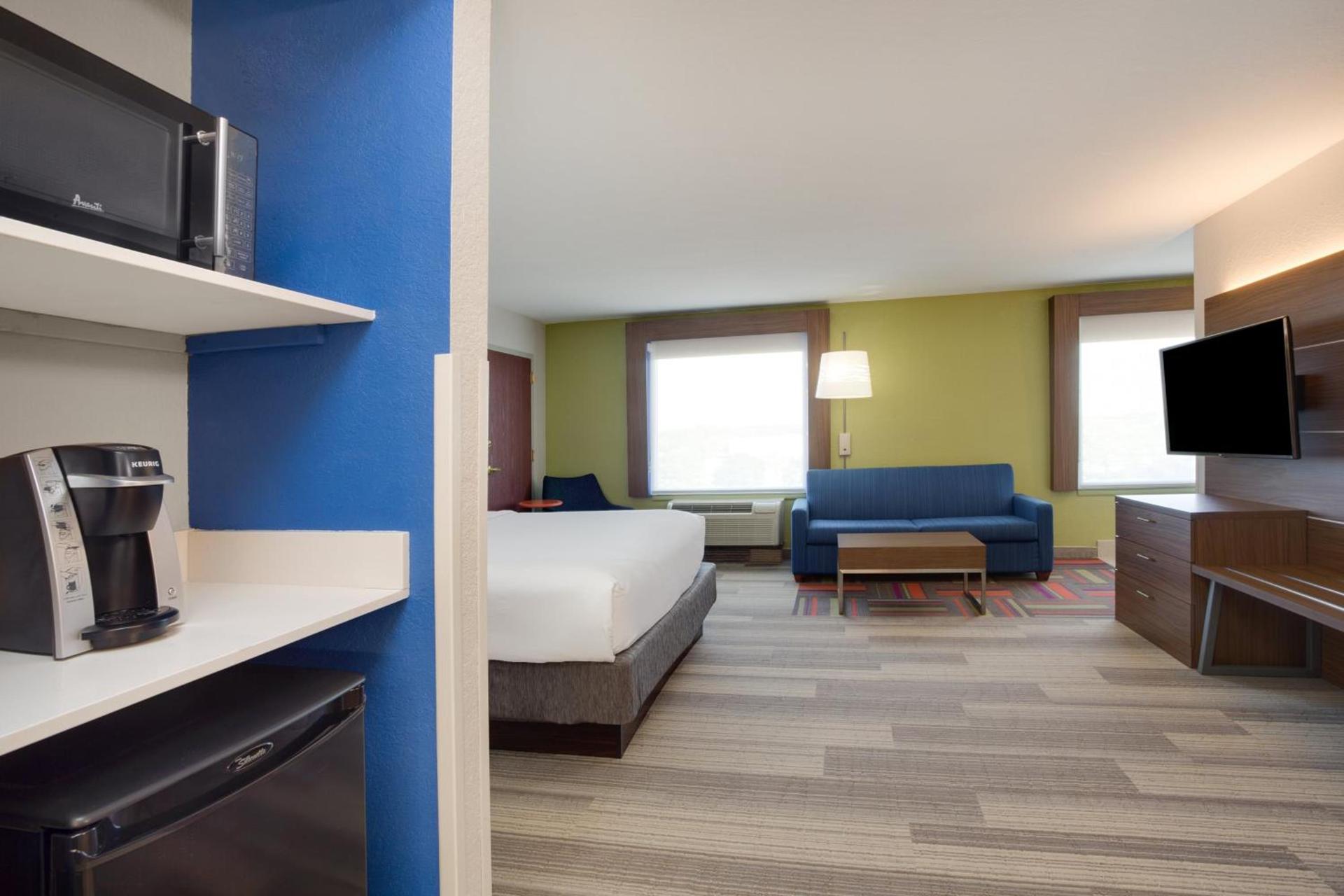 Holiday Inn Express Hotel & Suites Tampa-Fairgrounds-Casino by IHG photo 53