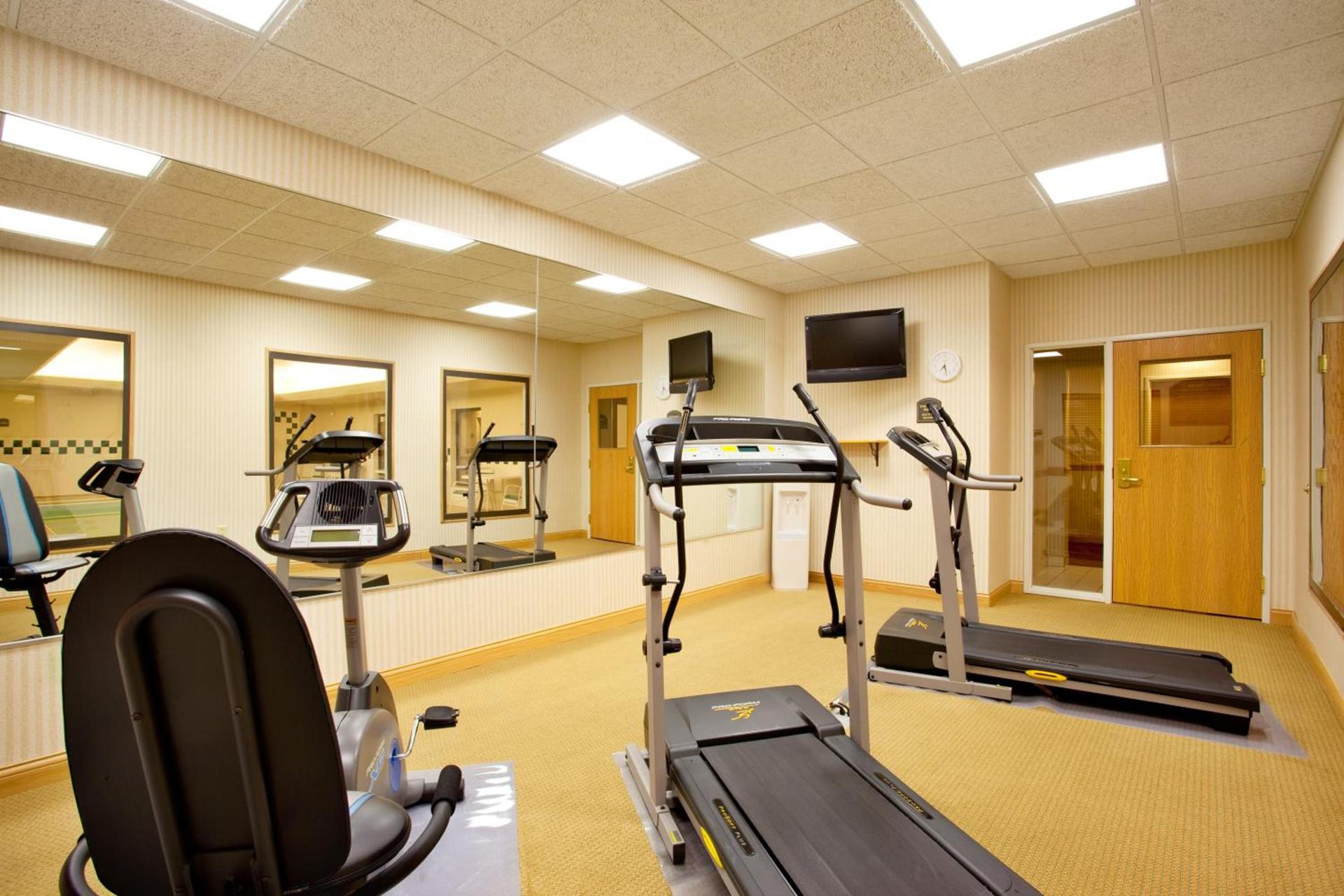 Holiday Inn Express Hotel & Suites Logansport by IHG photo 62