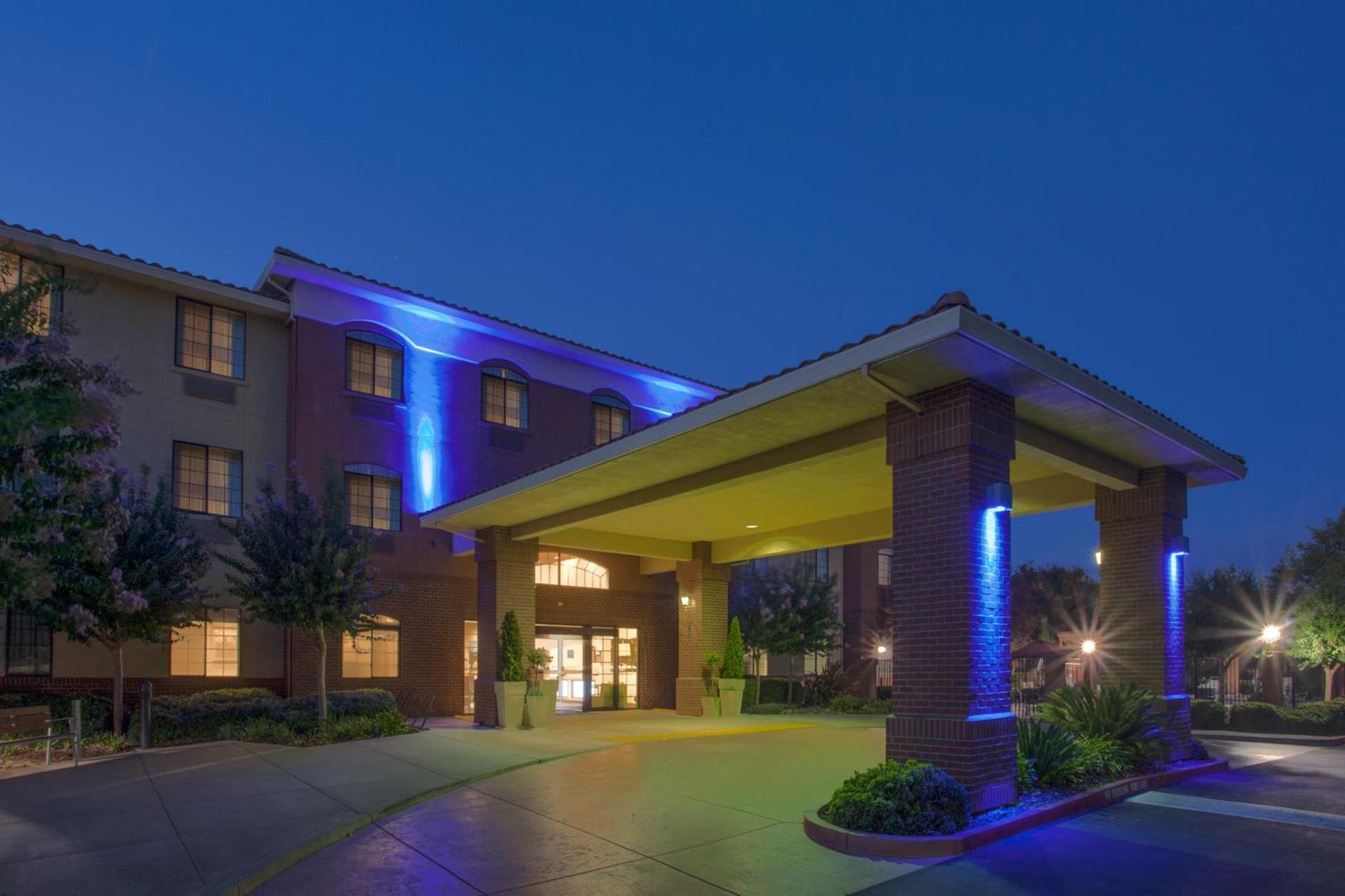 Holiday Inn Express Davis-University Area by IHG photo 14
