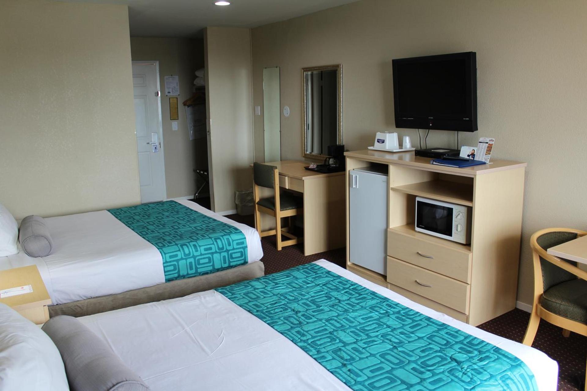 Howard Johnson by Wyndham Santa Cruz photo 30
