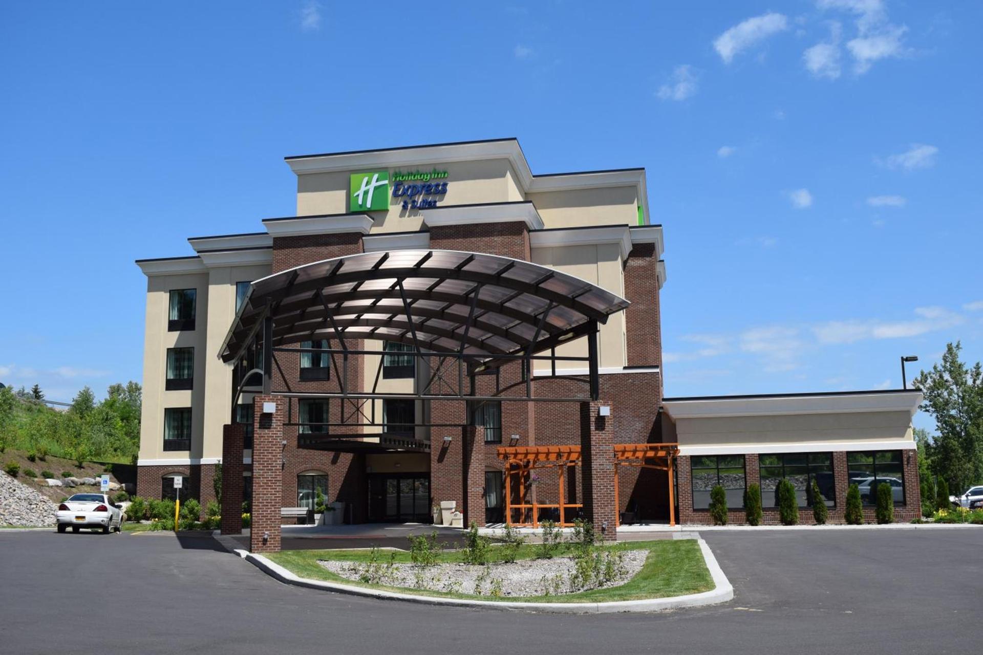 Holiday Inn Express & Suites Geneva Finger Lakes by IHG photo 19