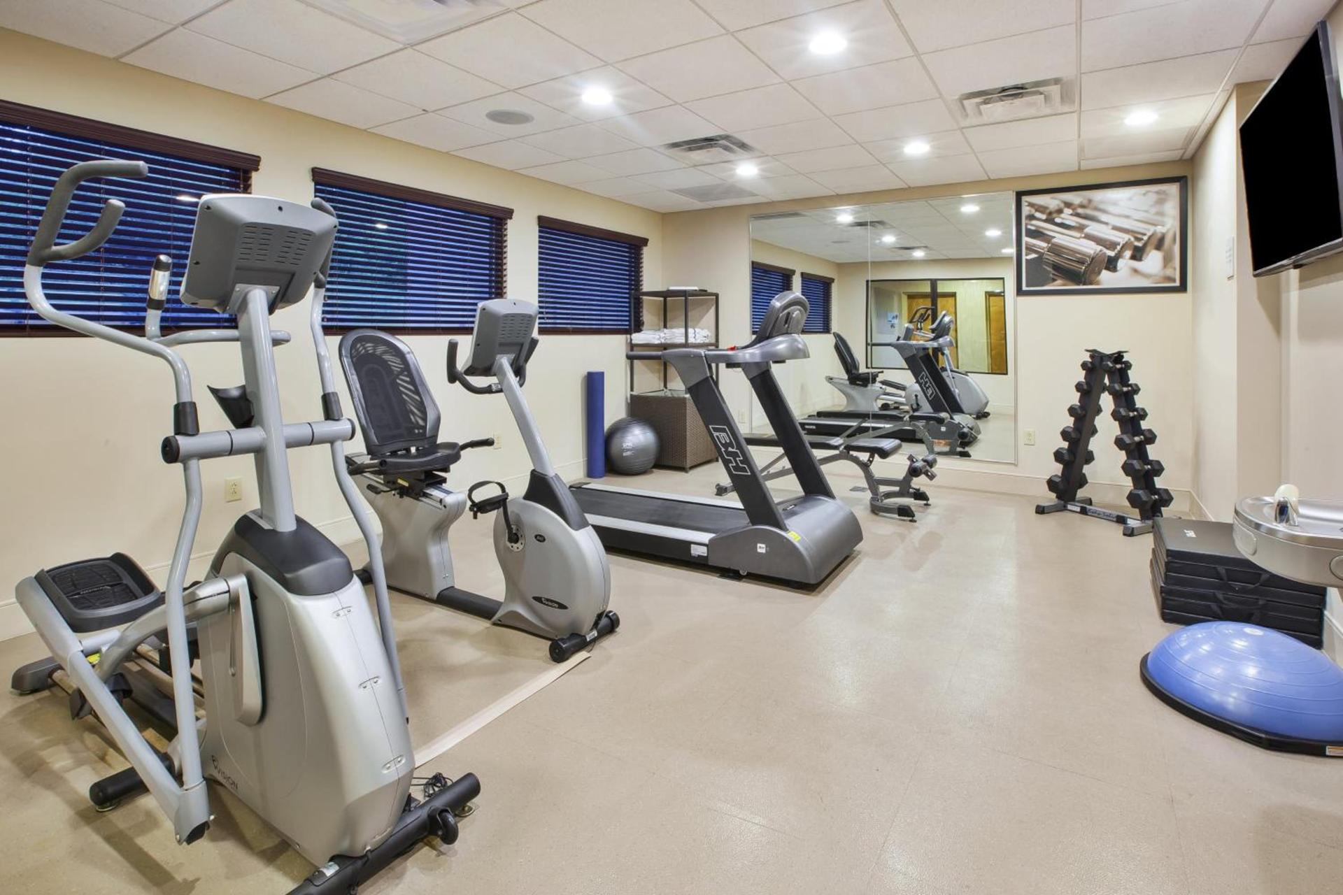 Holiday Inn Express & Suites Geneva Finger Lakes by IHG photo 12