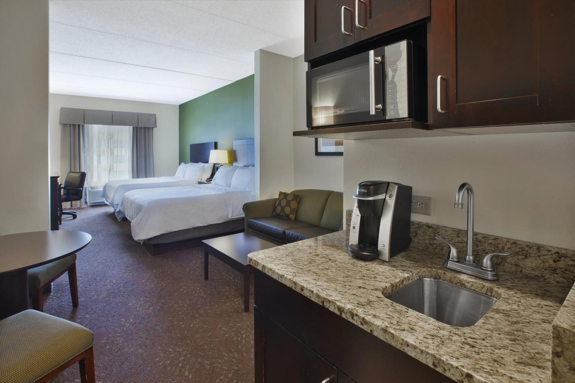 Holiday Inn Express & Suites Geneva Finger Lakes by IHG photo 55