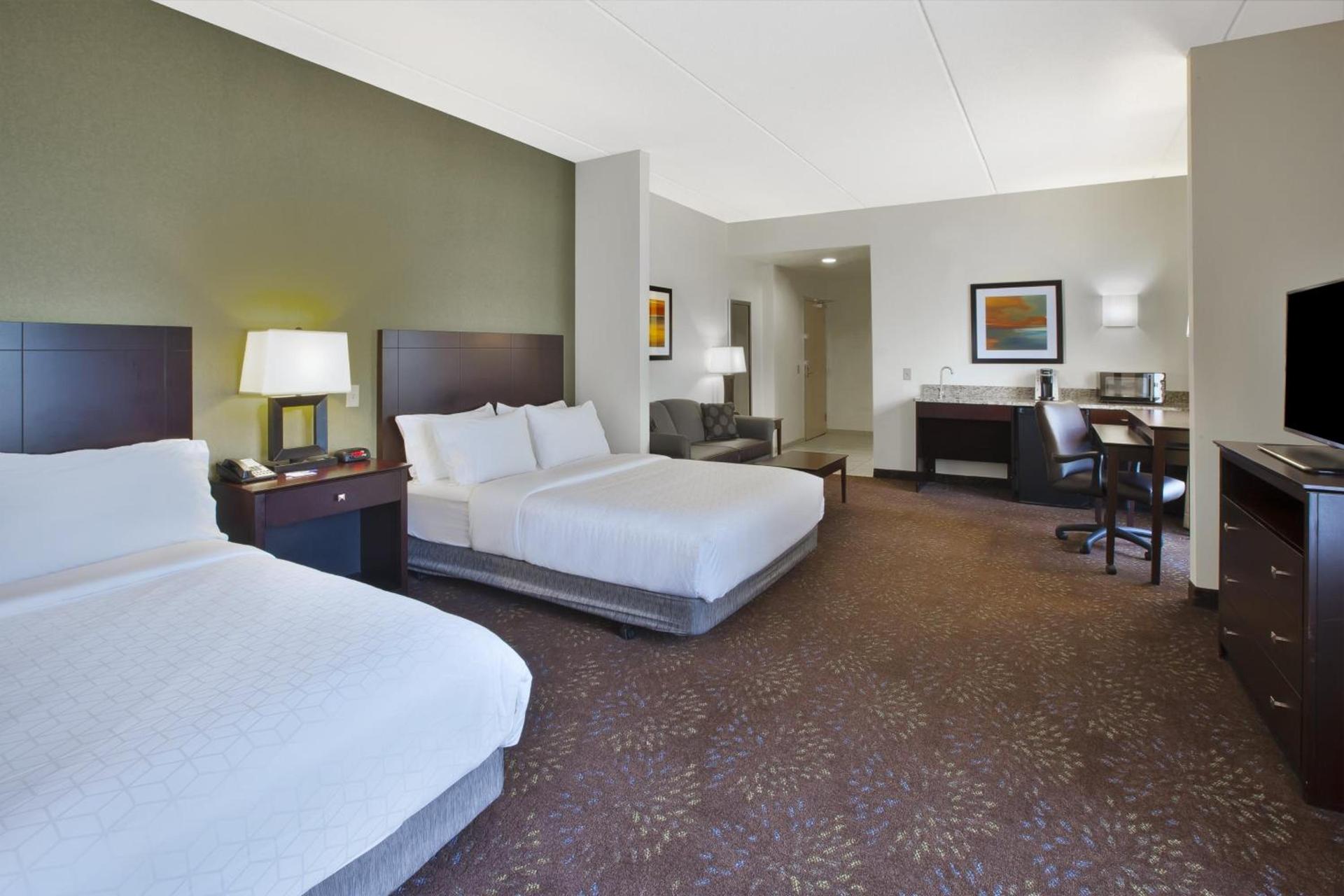 Holiday Inn Express & Suites Geneva Finger Lakes by IHG photo 56