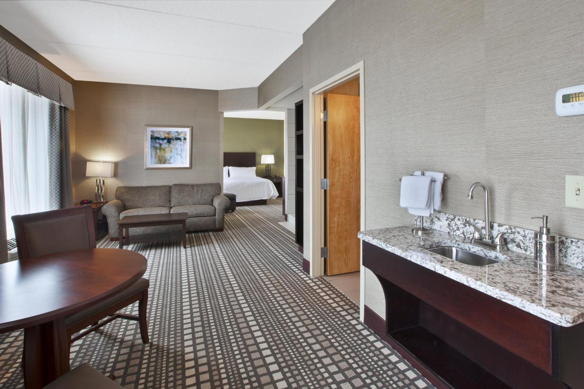 Holiday Inn Express & Suites Geneva Finger Lakes by IHG photo 65