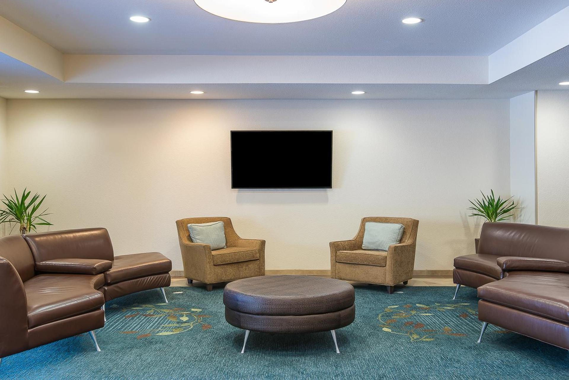 Candlewood Suites Bloomington by IHG photo 10