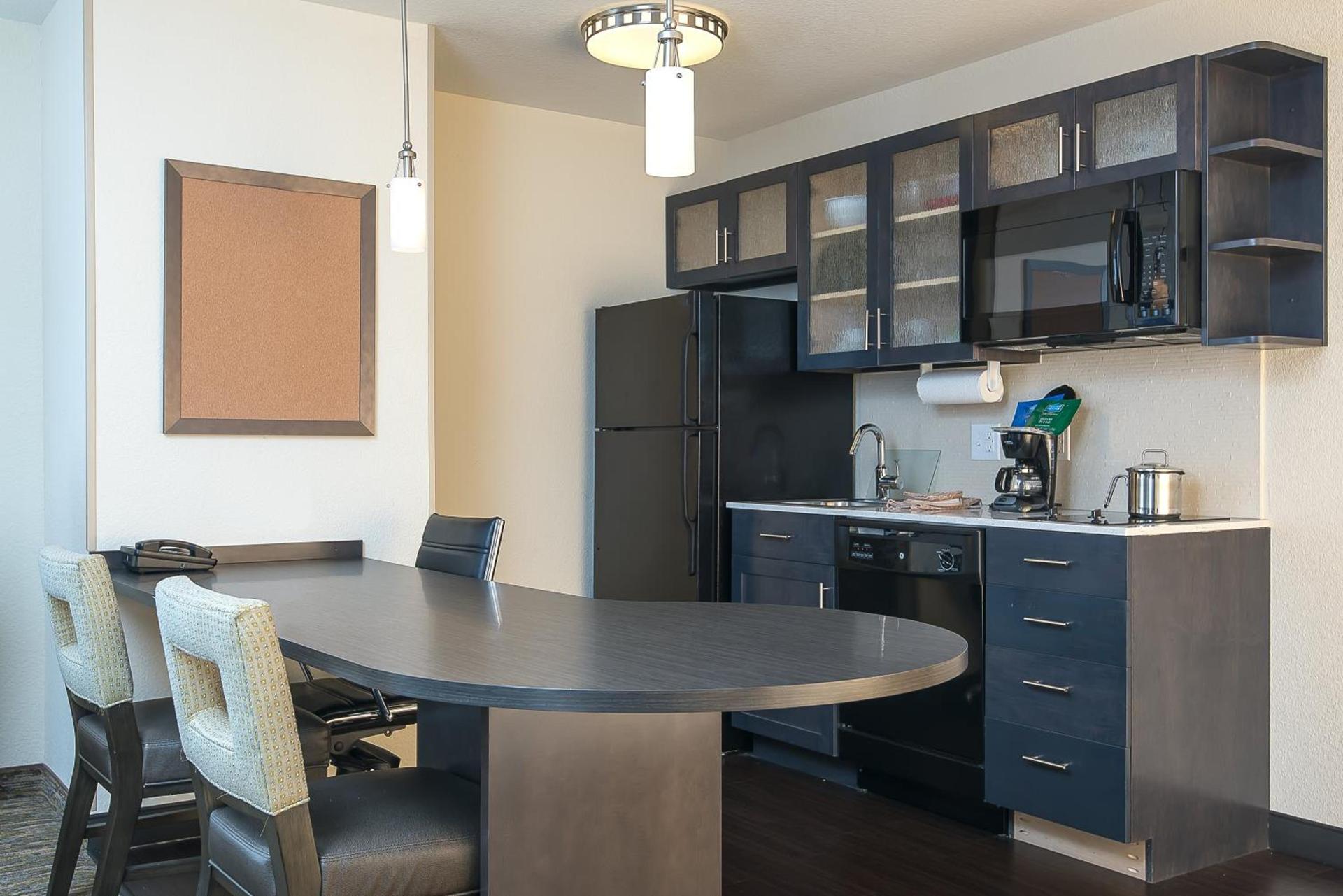 Candlewood Suites Bloomington by IHG photo 11