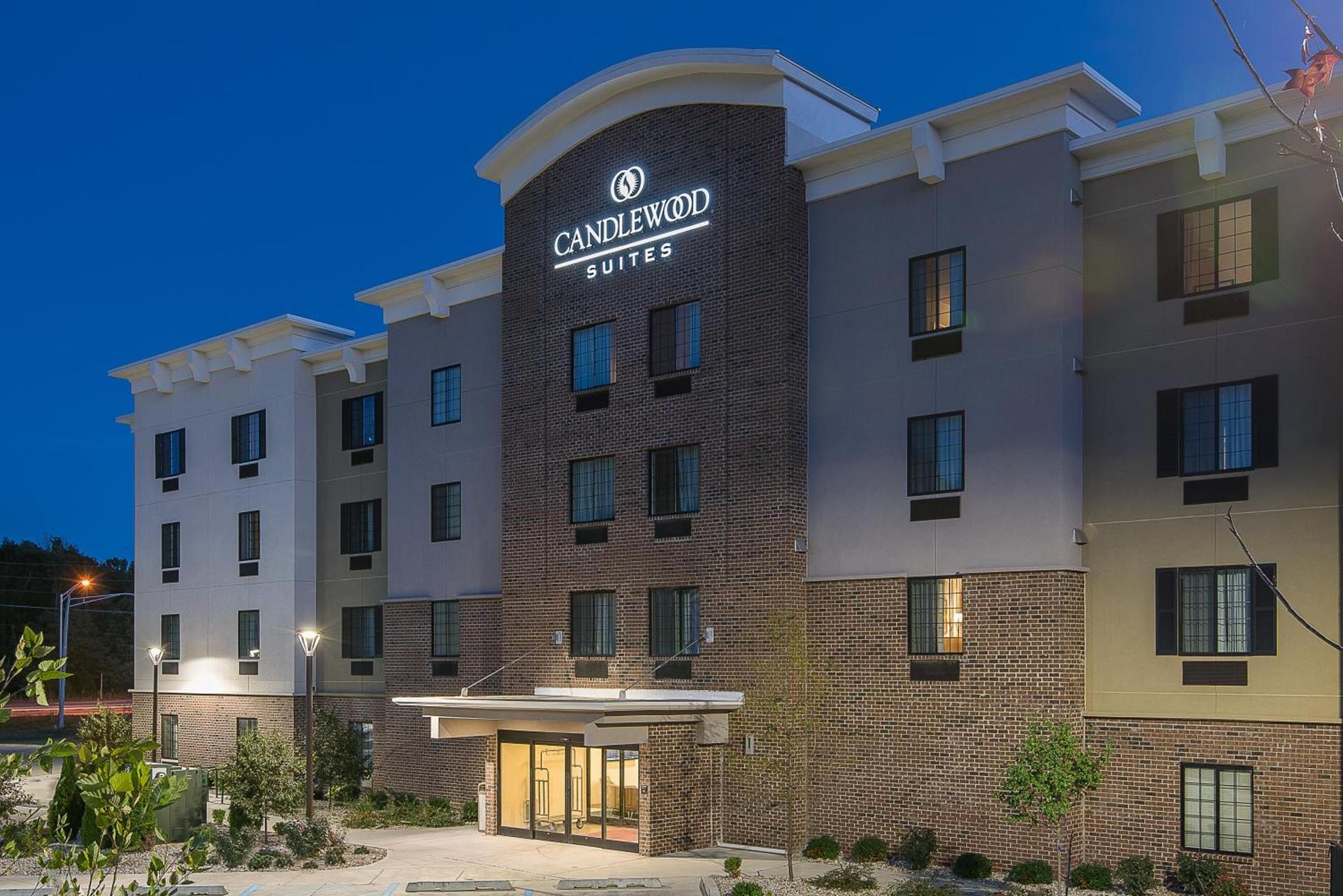 Candlewood Suites Bloomington by IHG photo 21