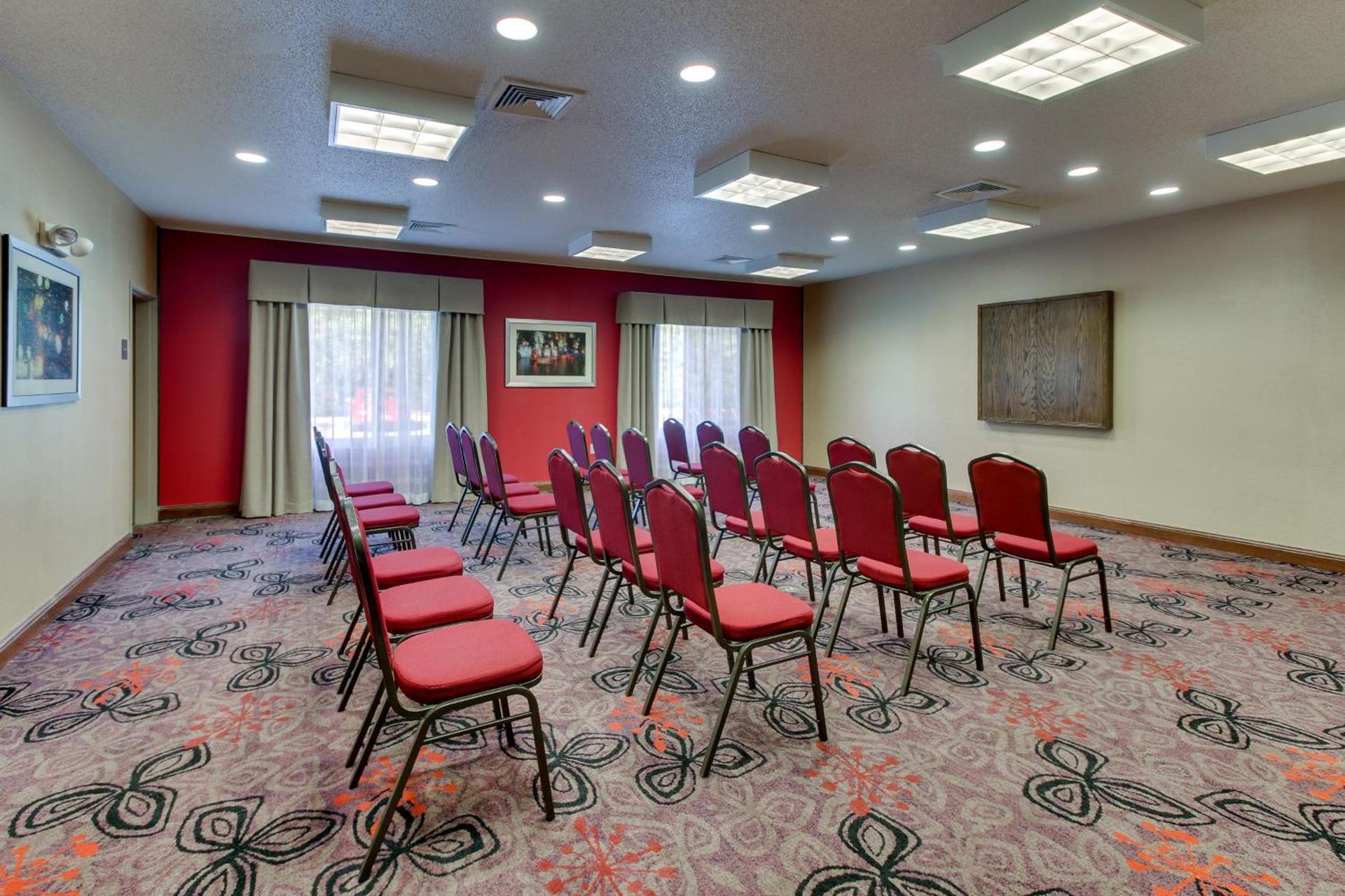 Holiday Inn Express Hotel & Suites Lancaster-Lititz by IHG photo 52