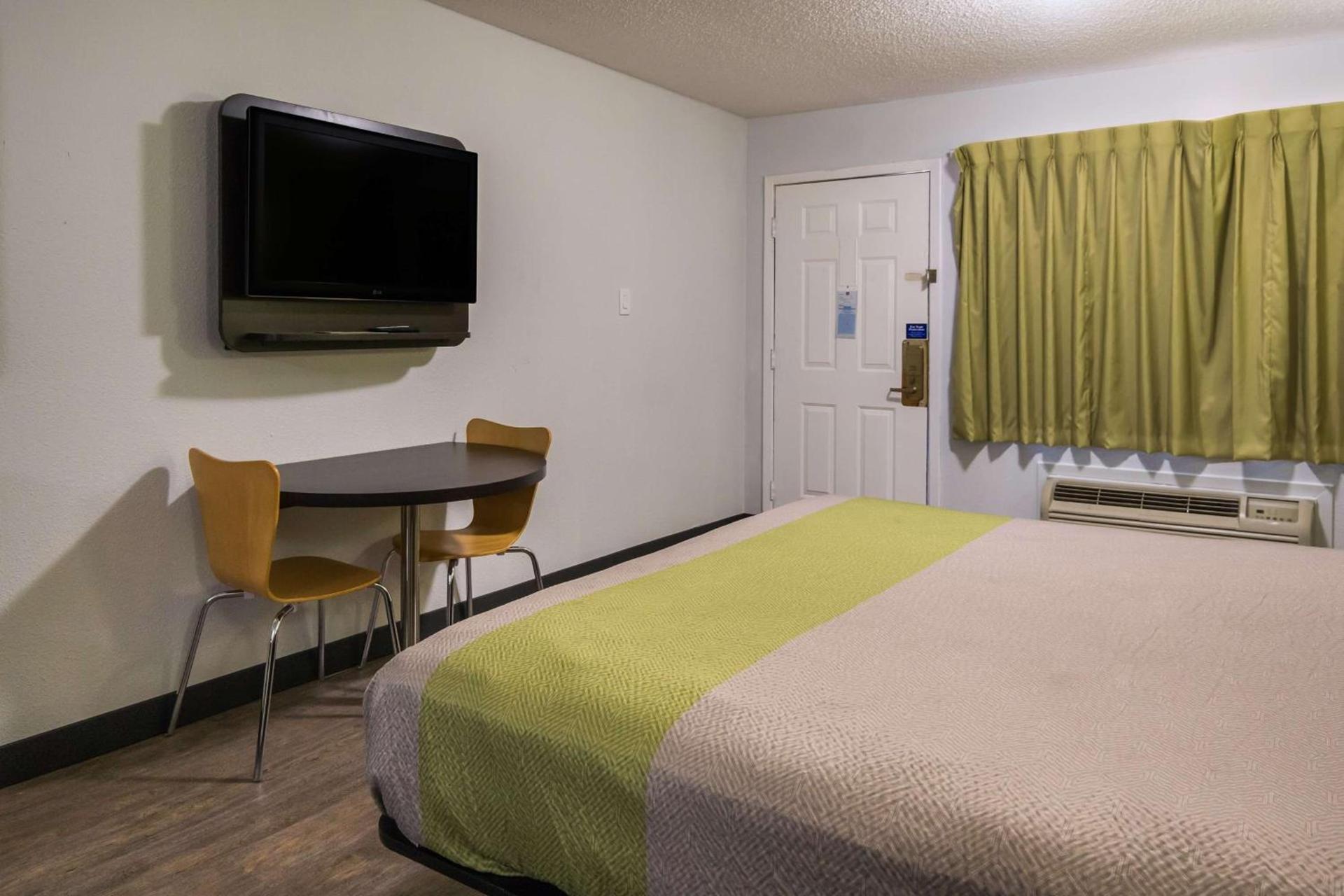 Motel 6 Irving - Loop 12 photo 14