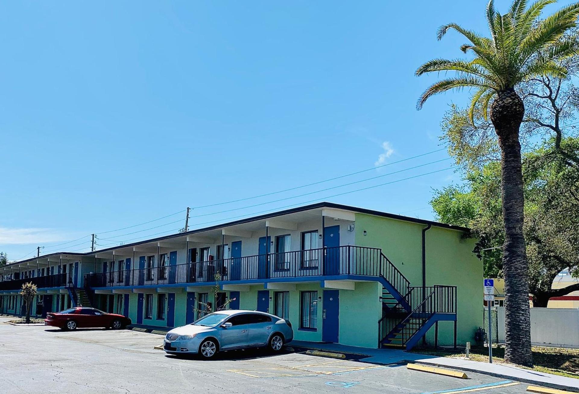 Gulf Way Inn Clearwater photo 1