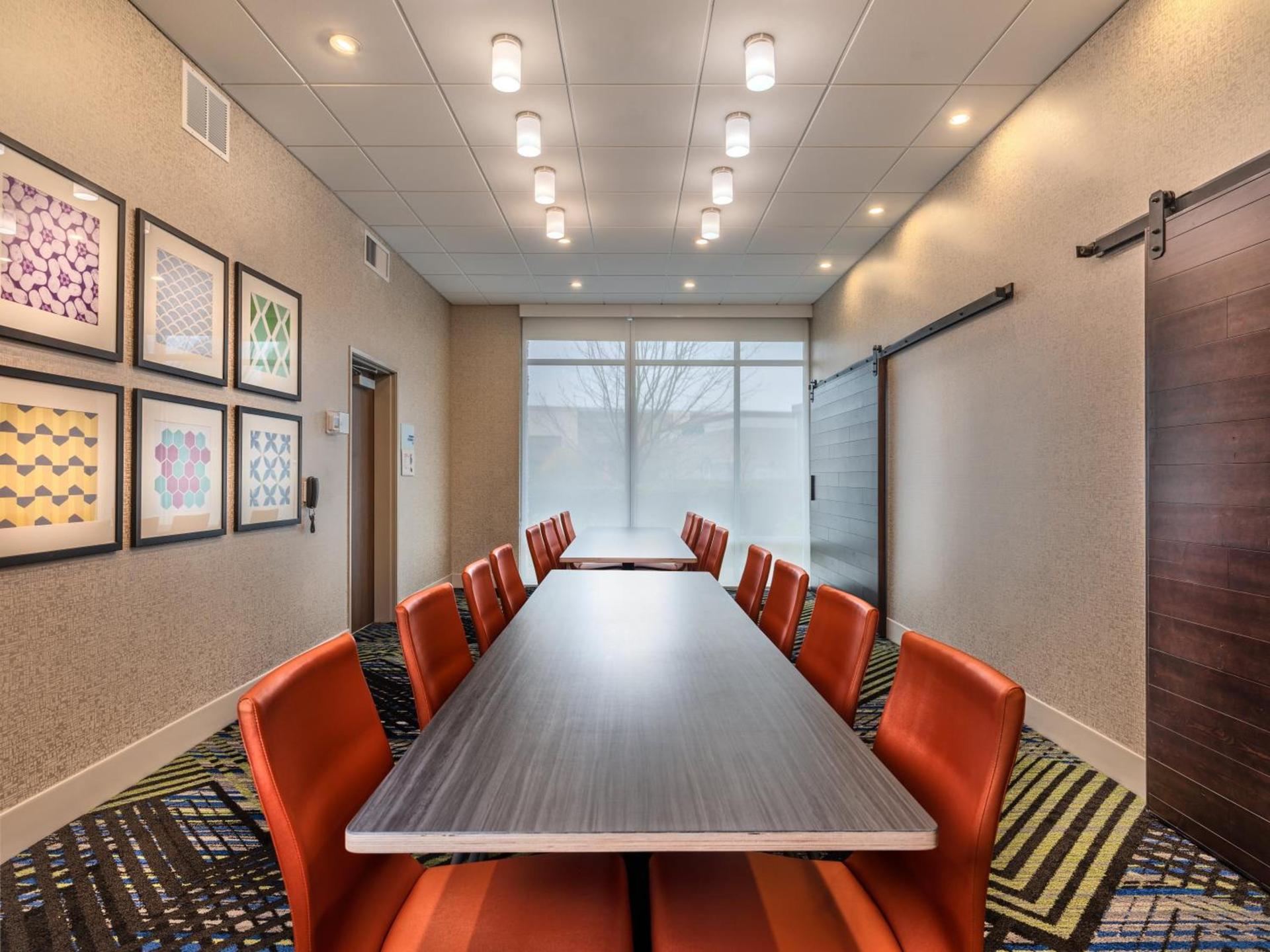 Holiday Inn Express & Suites Salem North - Keizer by IHG photo 15