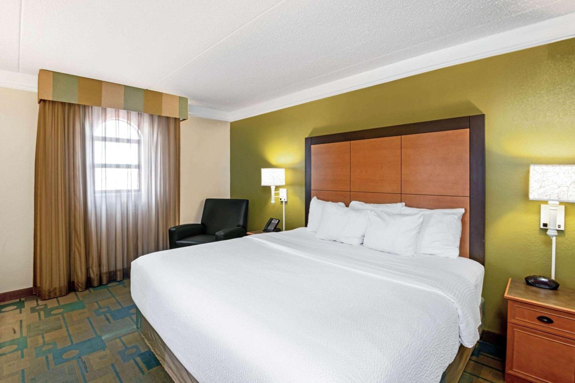 La Quinta Inn by Wyndham Amarillo Mid-City photo 65