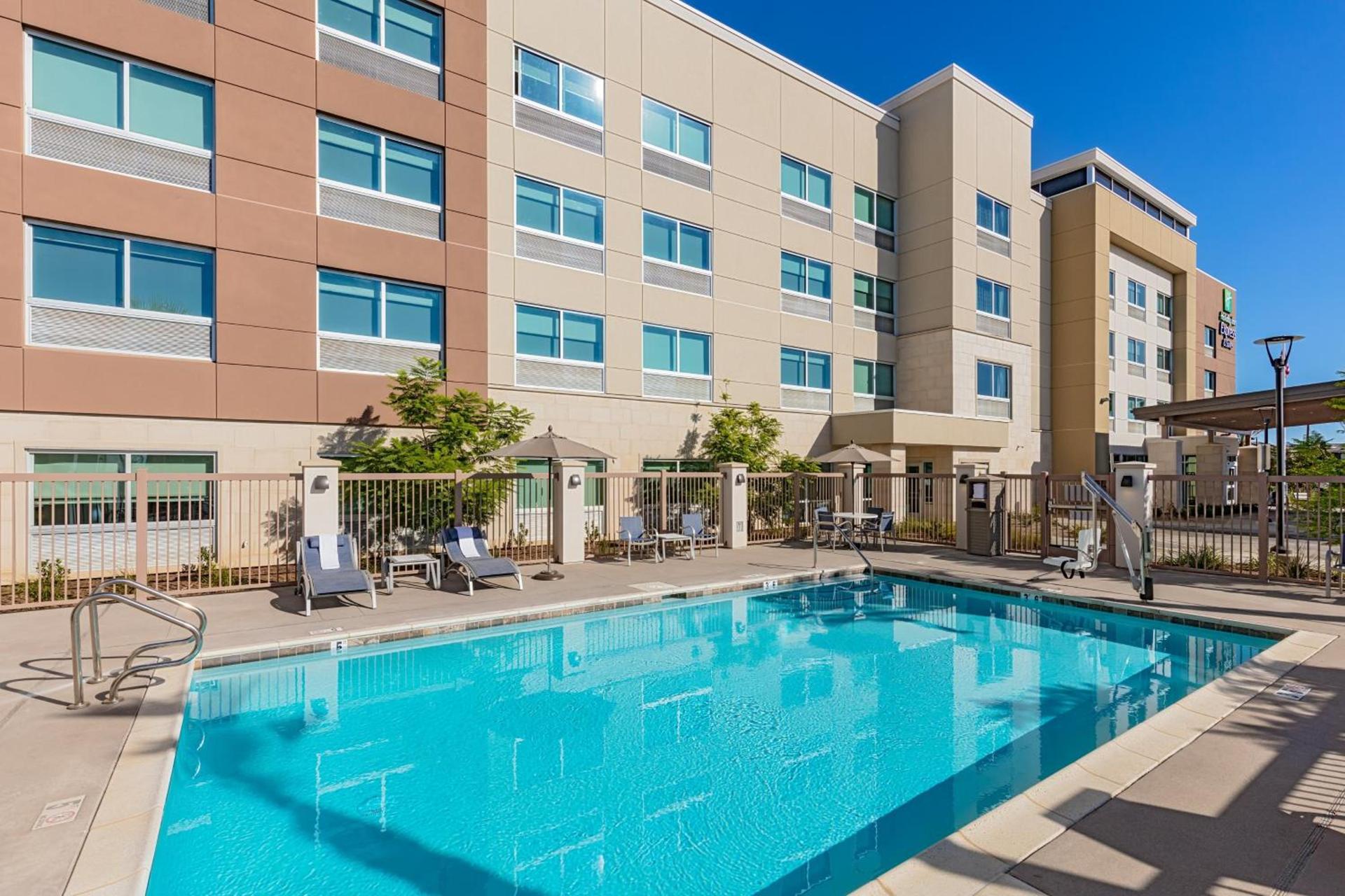 Holiday Inn Express & Suites - Moreno Valley - Riverside by IHG photo 7