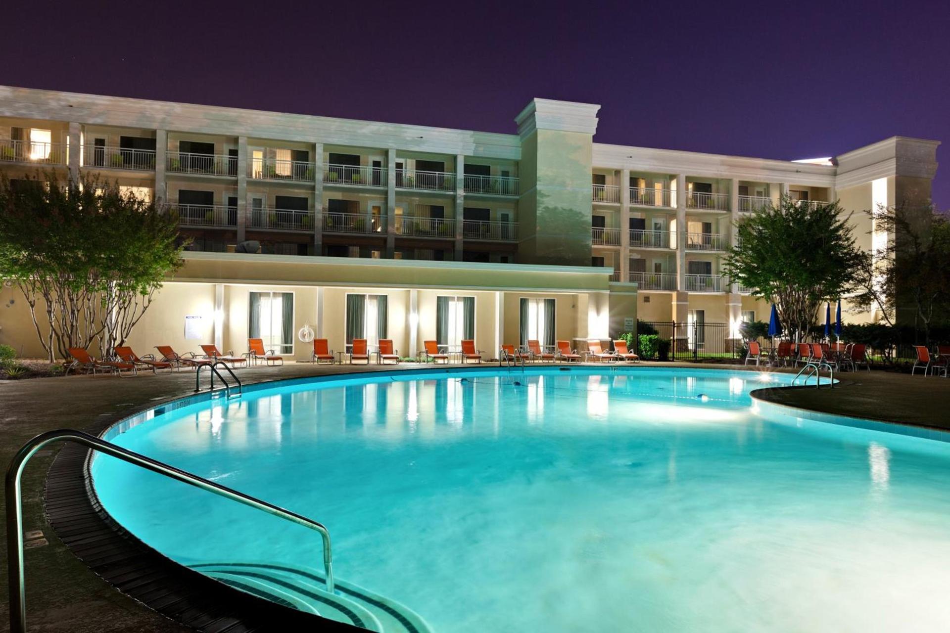 Holiday Inn & Suites Atlanta Airport North by IHG photo 35