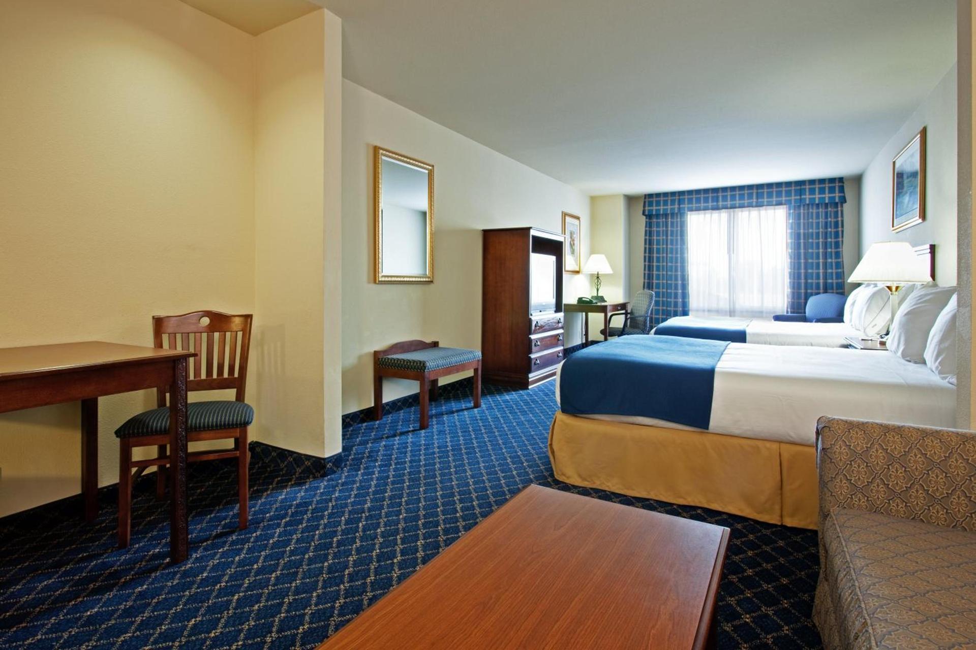 Holiday Inn Express Hotel & Suites Paragould by IHG photo 19