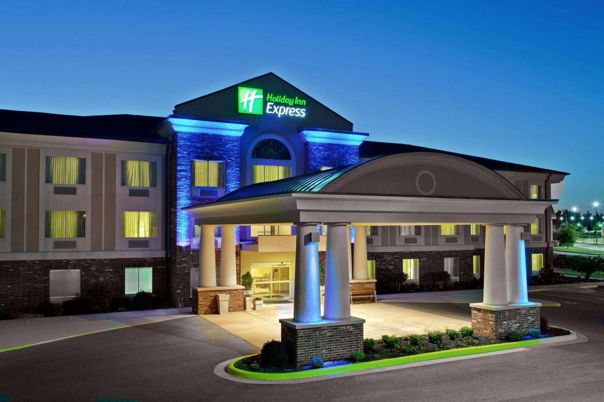 Holiday Inn Express Hotel & Suites Paragould by IHG — hotel in Paragould
