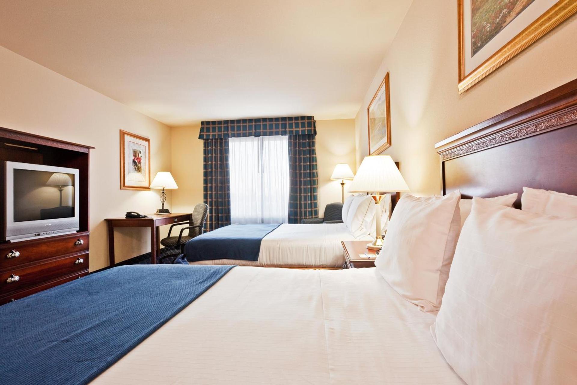 Holiday Inn Express Hotel & Suites Paragould by IHG photo 17
