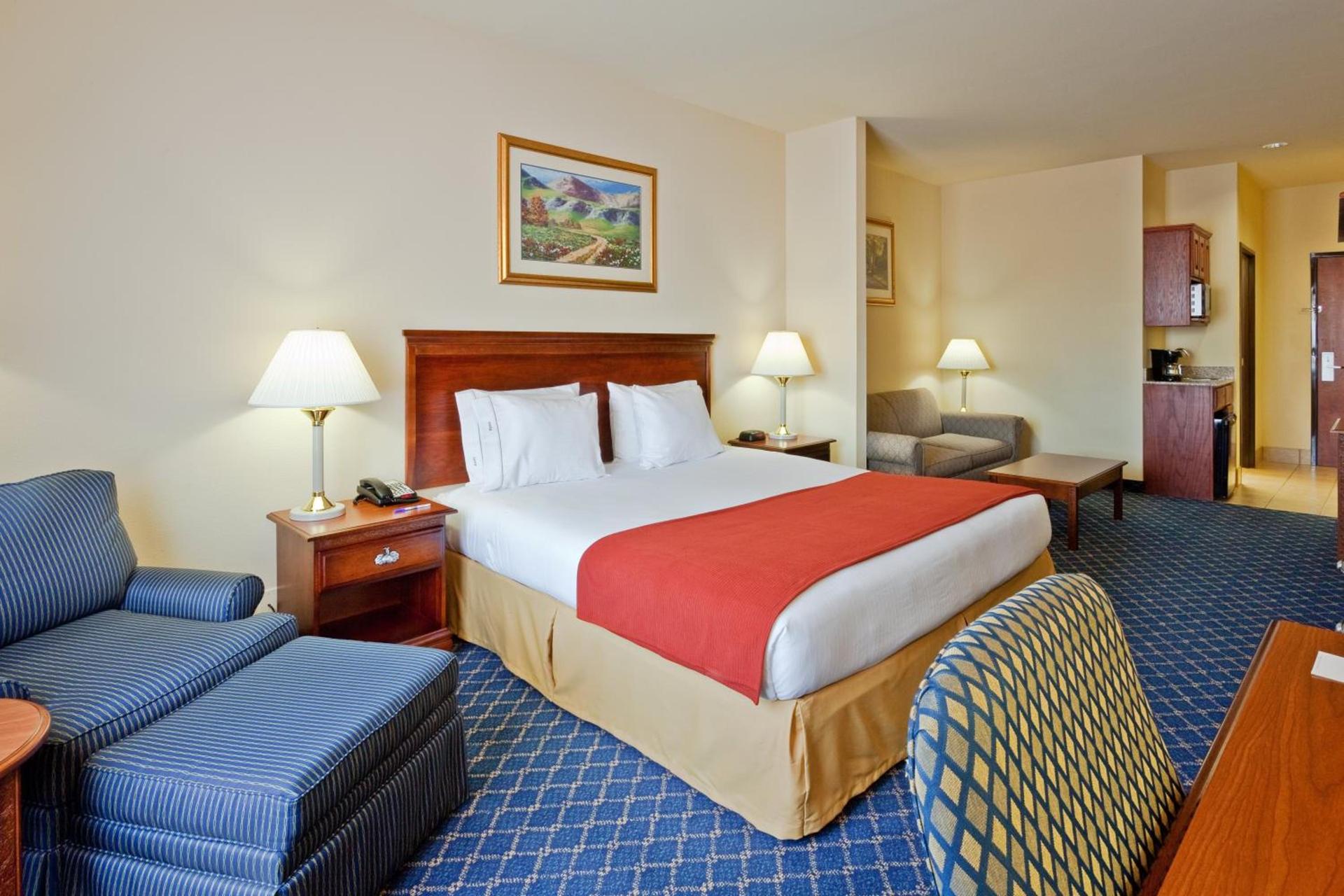 Holiday Inn Express Hotel & Suites Paragould by IHG photo 47