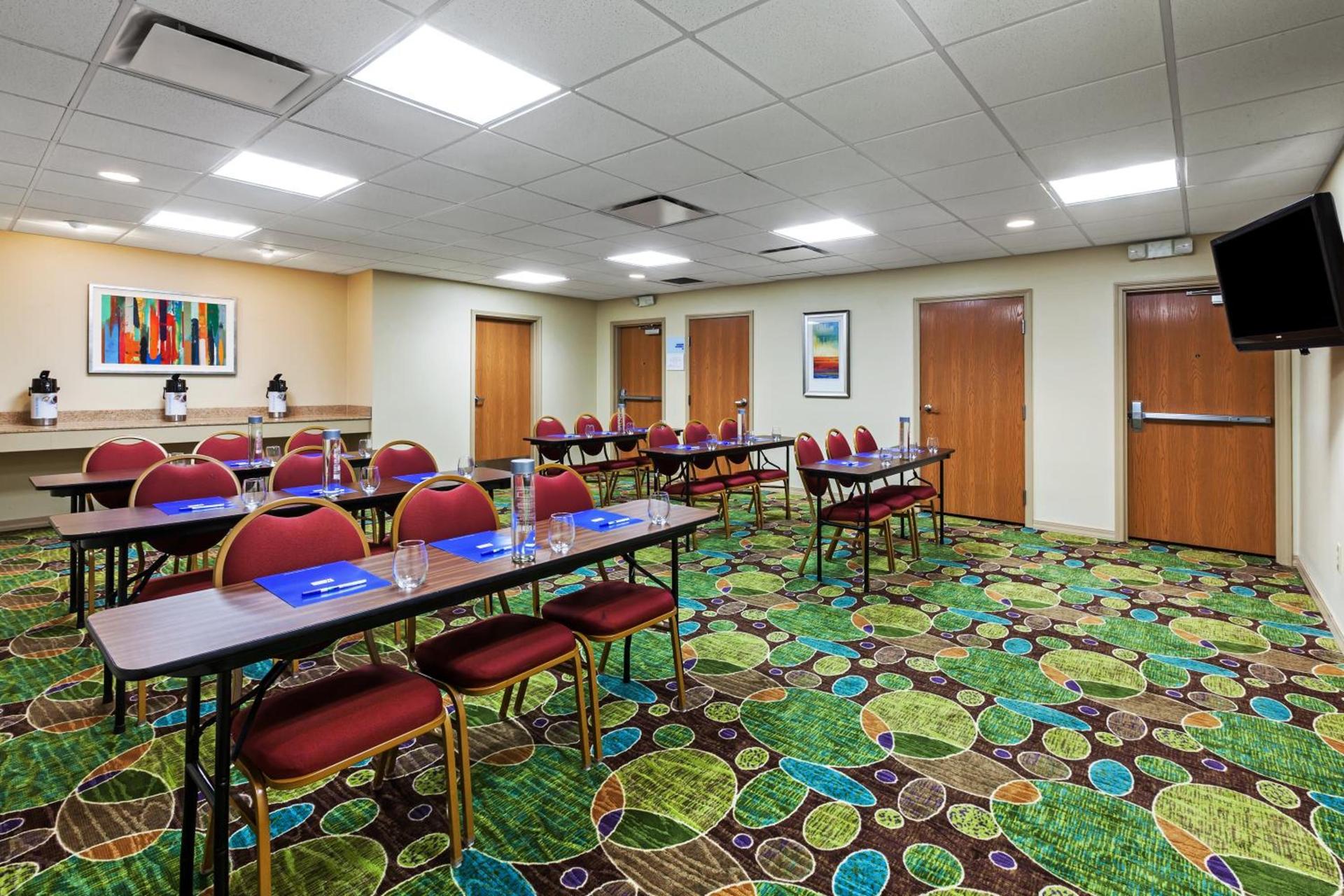 Holiday Inn Express & Suites - Pharr by IHG photo 17