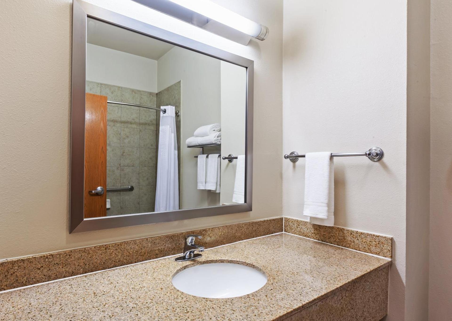 Holiday Inn Express & Suites - Pharr by IHG photo 29