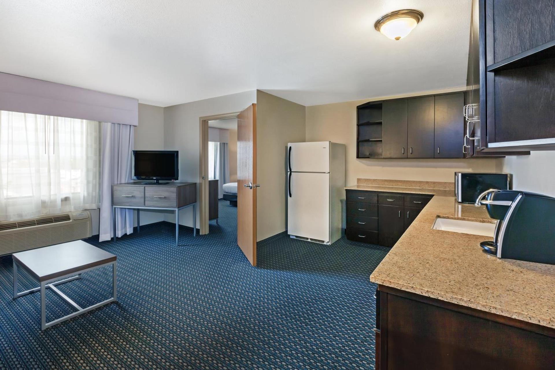Holiday Inn Express & Suites - Pharr by IHG photo 33