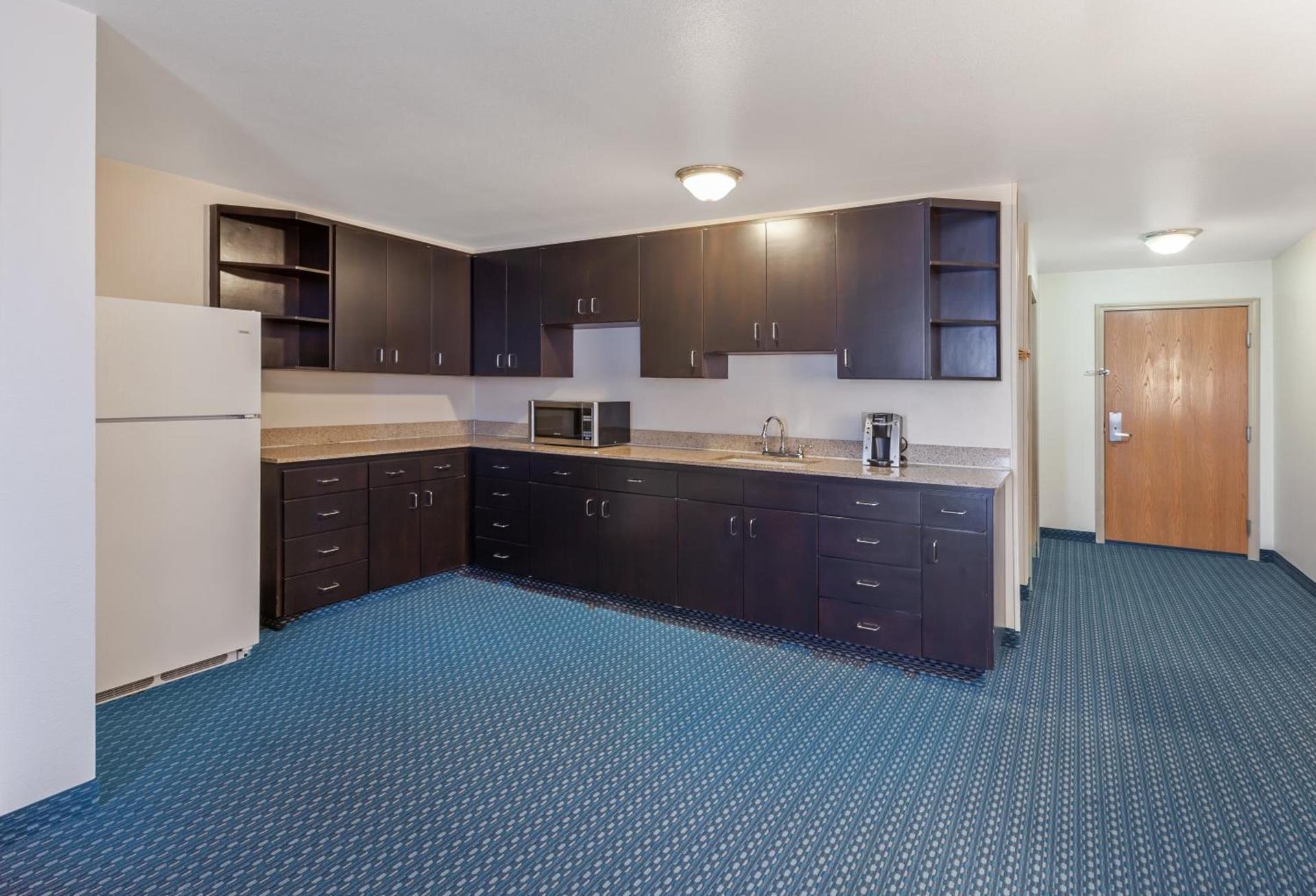 Holiday Inn Express & Suites - Pharr by IHG photo 35