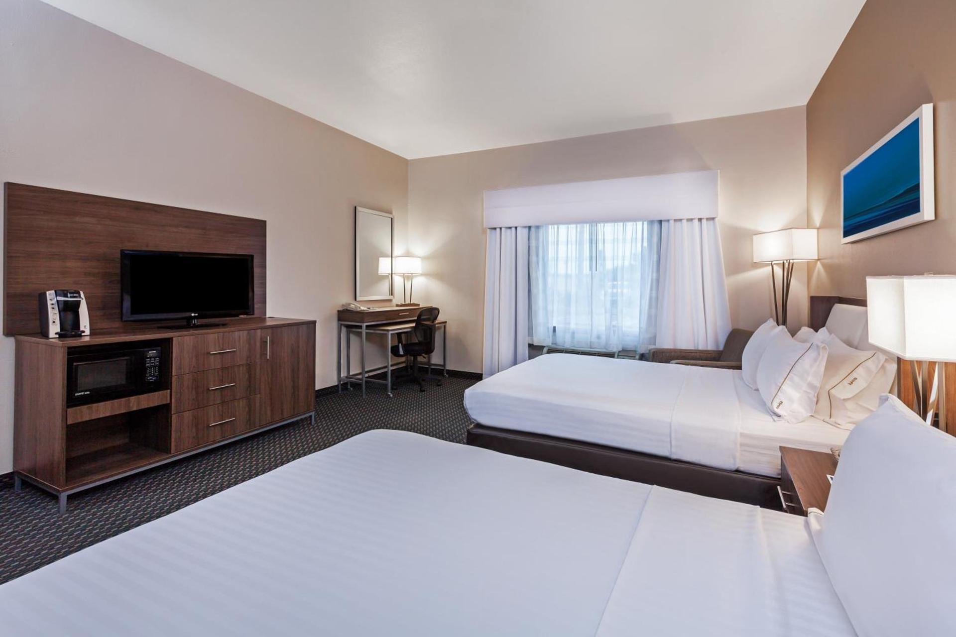 Holiday Inn Express & Suites - Pharr by IHG photo 32