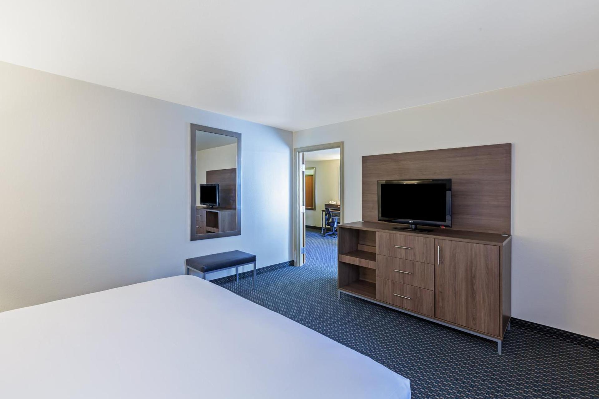 Holiday Inn Express & Suites - Pharr by IHG photo 28