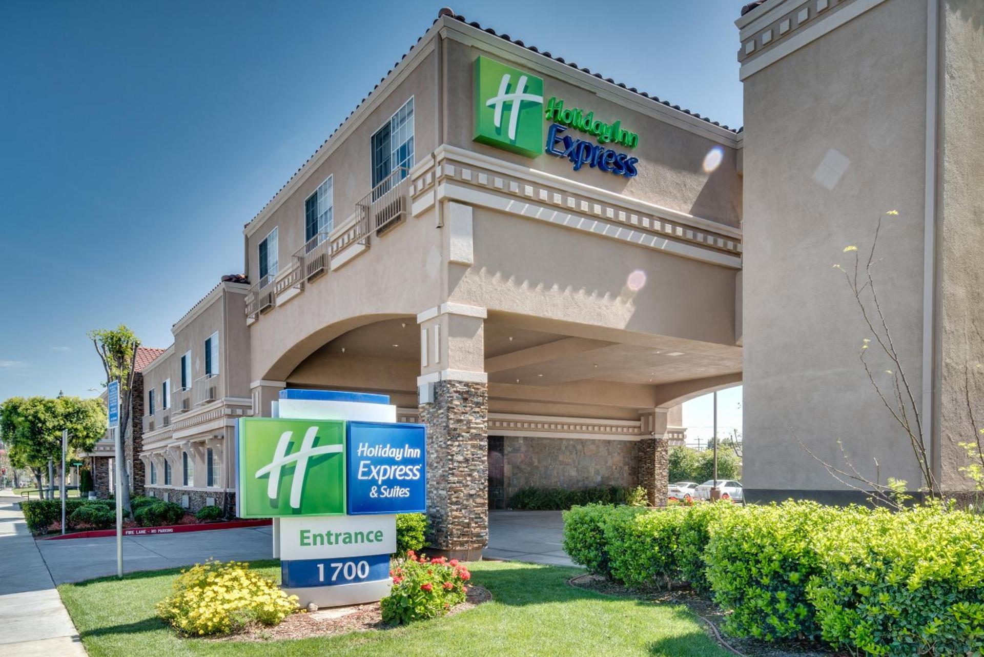Holiday Inn Express & Suites Santa Clara by IHG photo 16