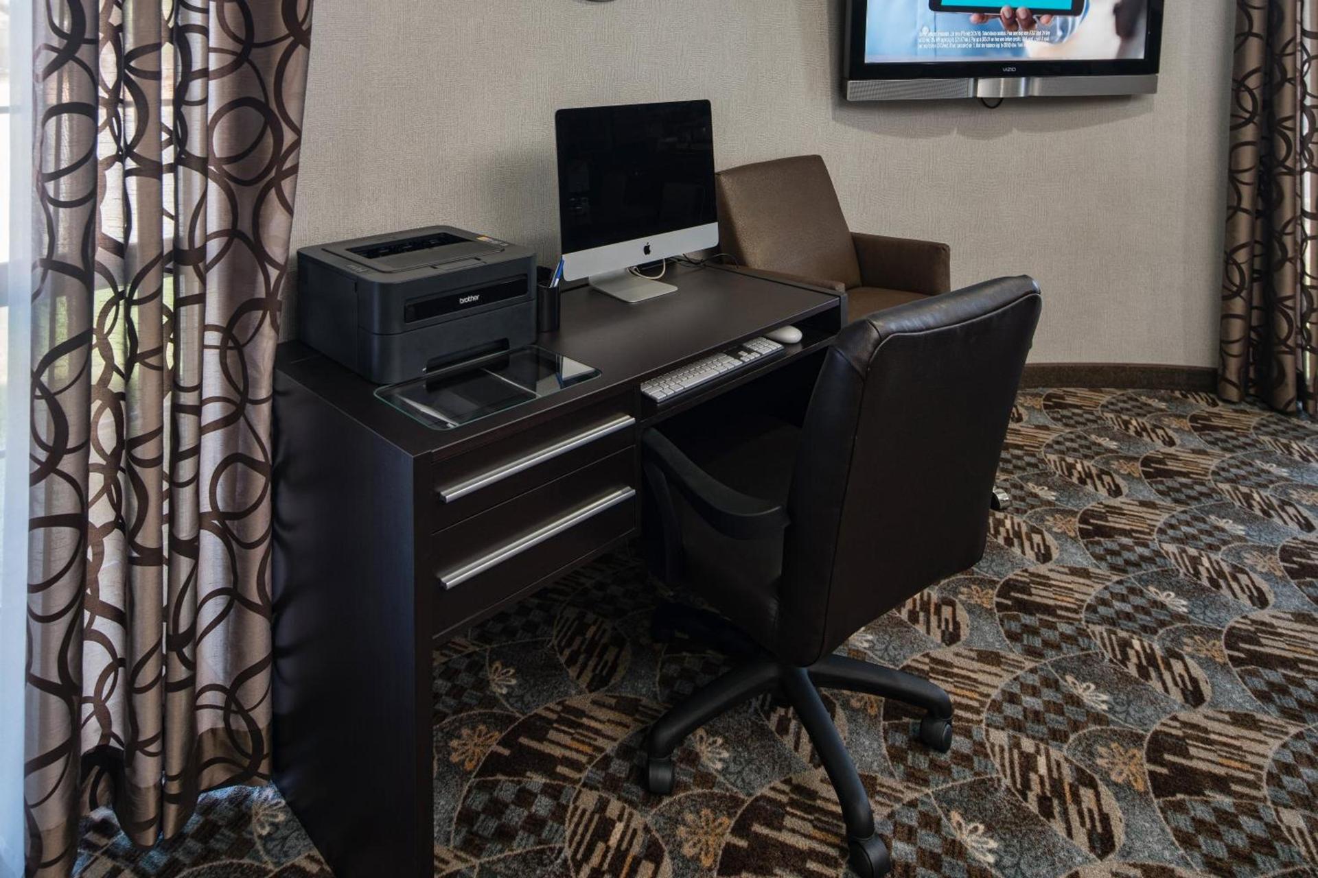 Holiday Inn Express & Suites Santa Clara by IHG photo 10