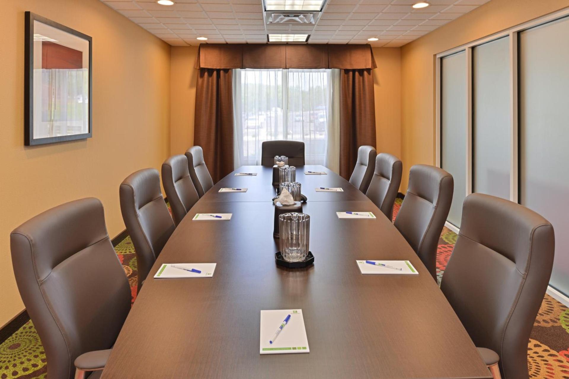 Holiday Inn Express & Suites Ironton by IHG photo 52